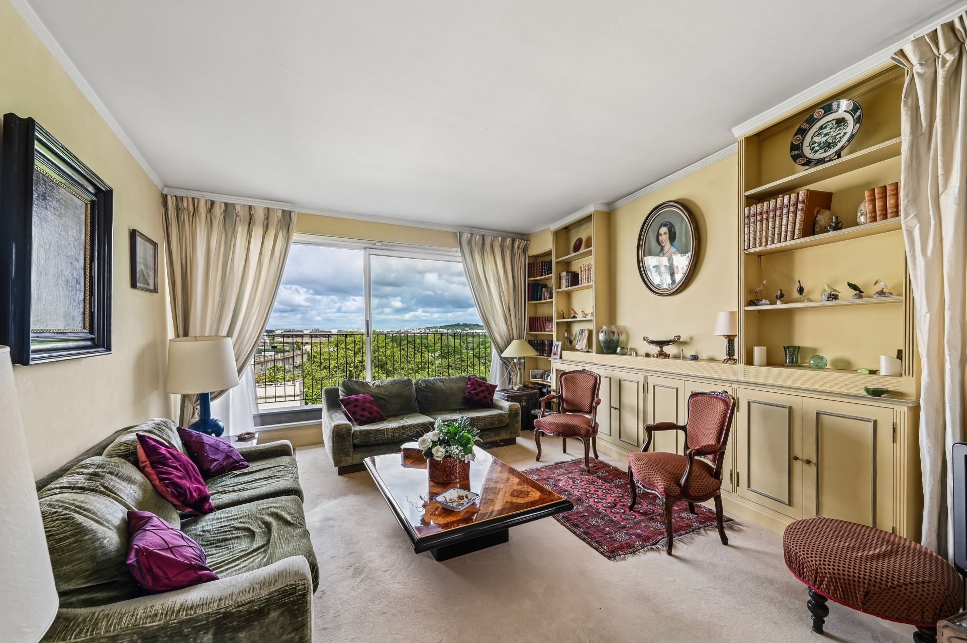 luxury apartment 5 Rooms for sale on PARIS (75016)