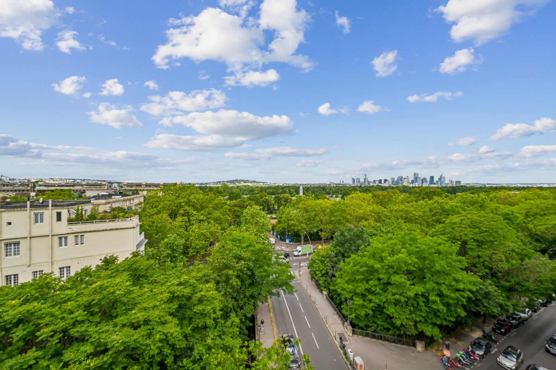 luxury apartment 5 Rooms for sale on PARIS (75016)