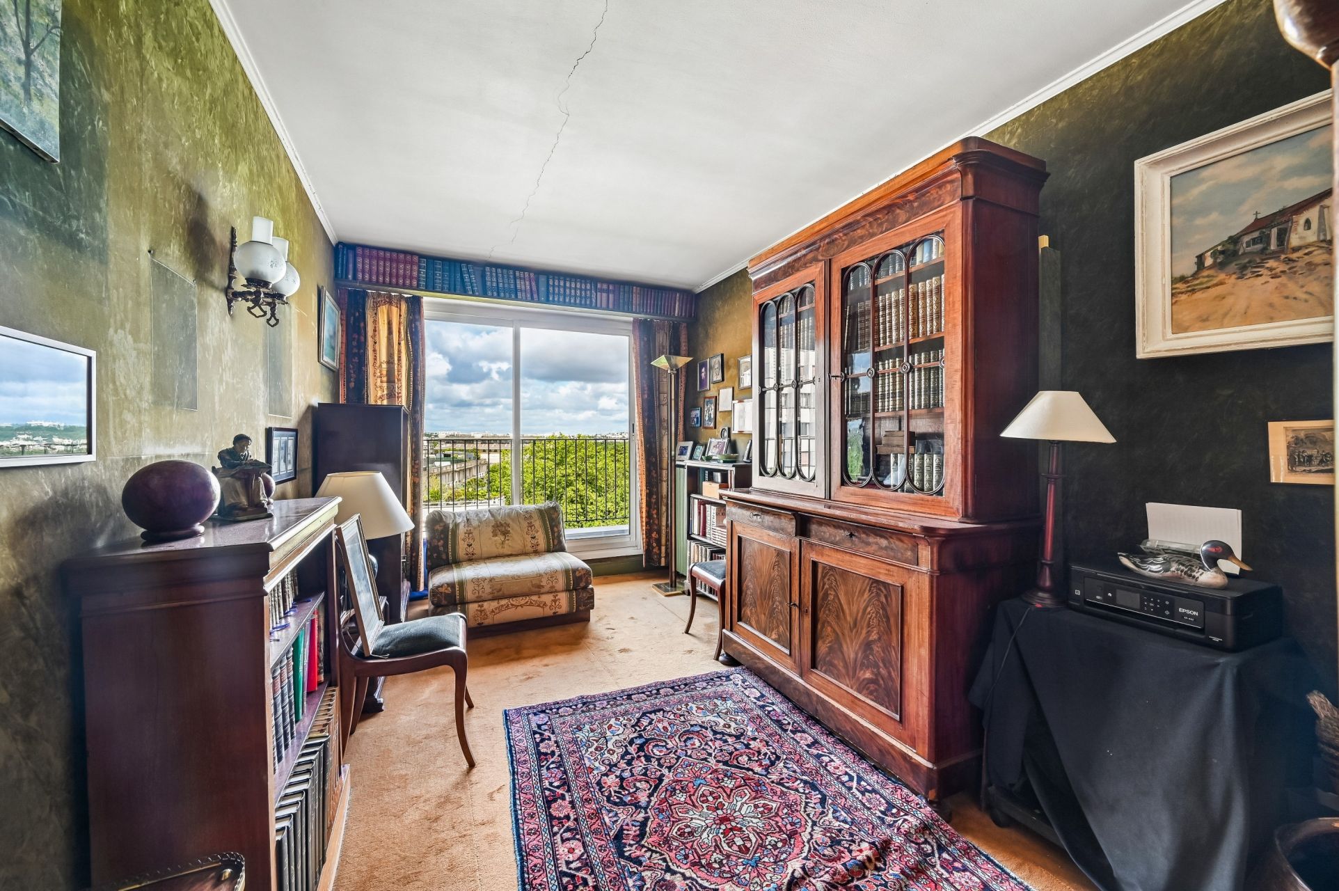 luxury apartment 5 Rooms for sale on PARIS (75016)