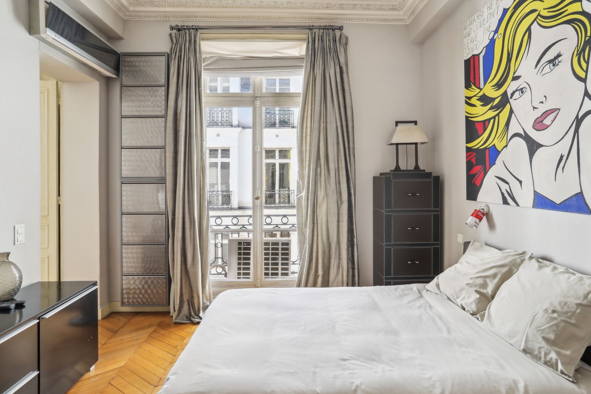 luxury apartment 2 Rooms for sale on PARIS (75002)