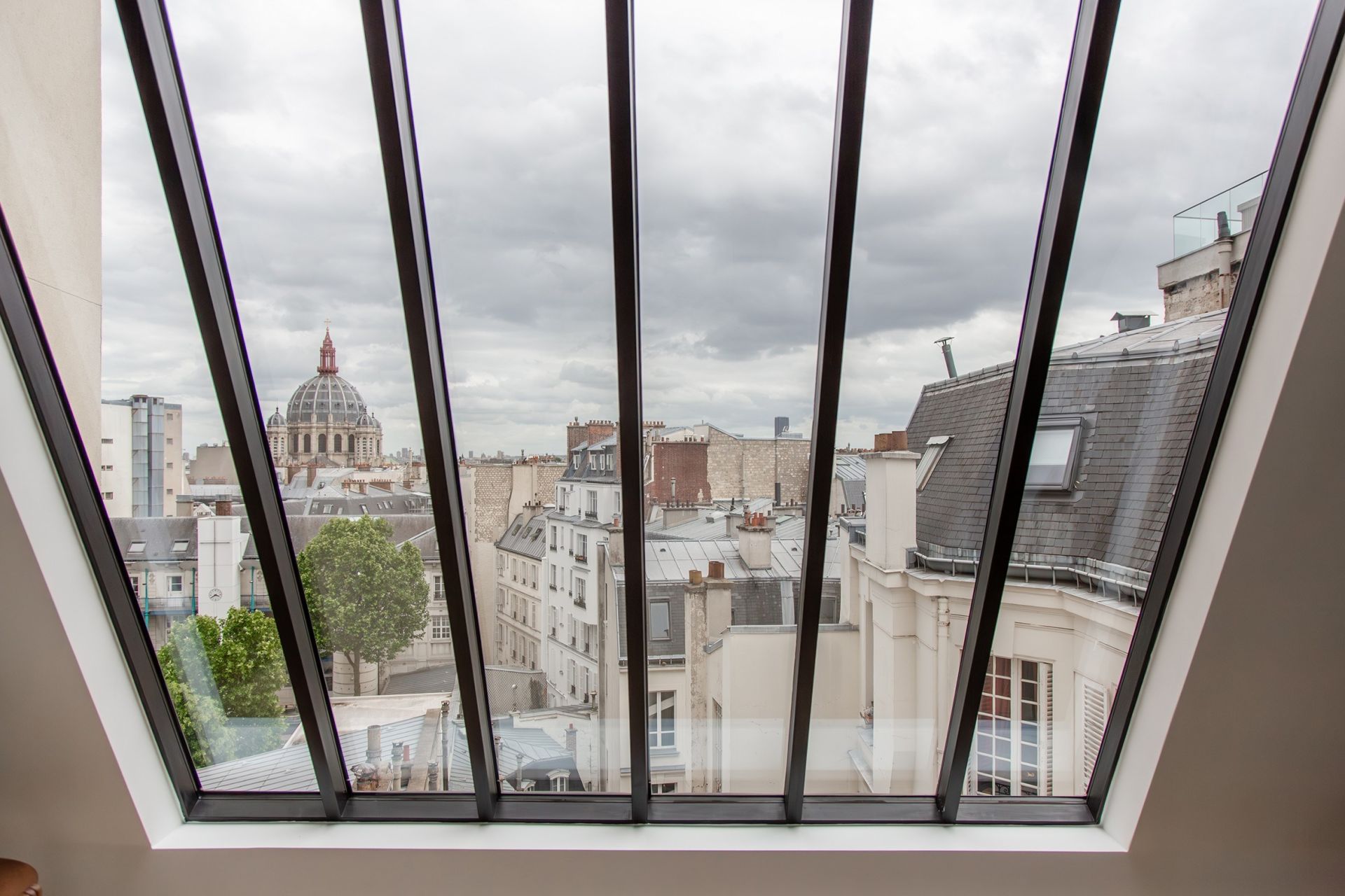 luxury duplex 5 Rooms for sale on PARIS (75008)