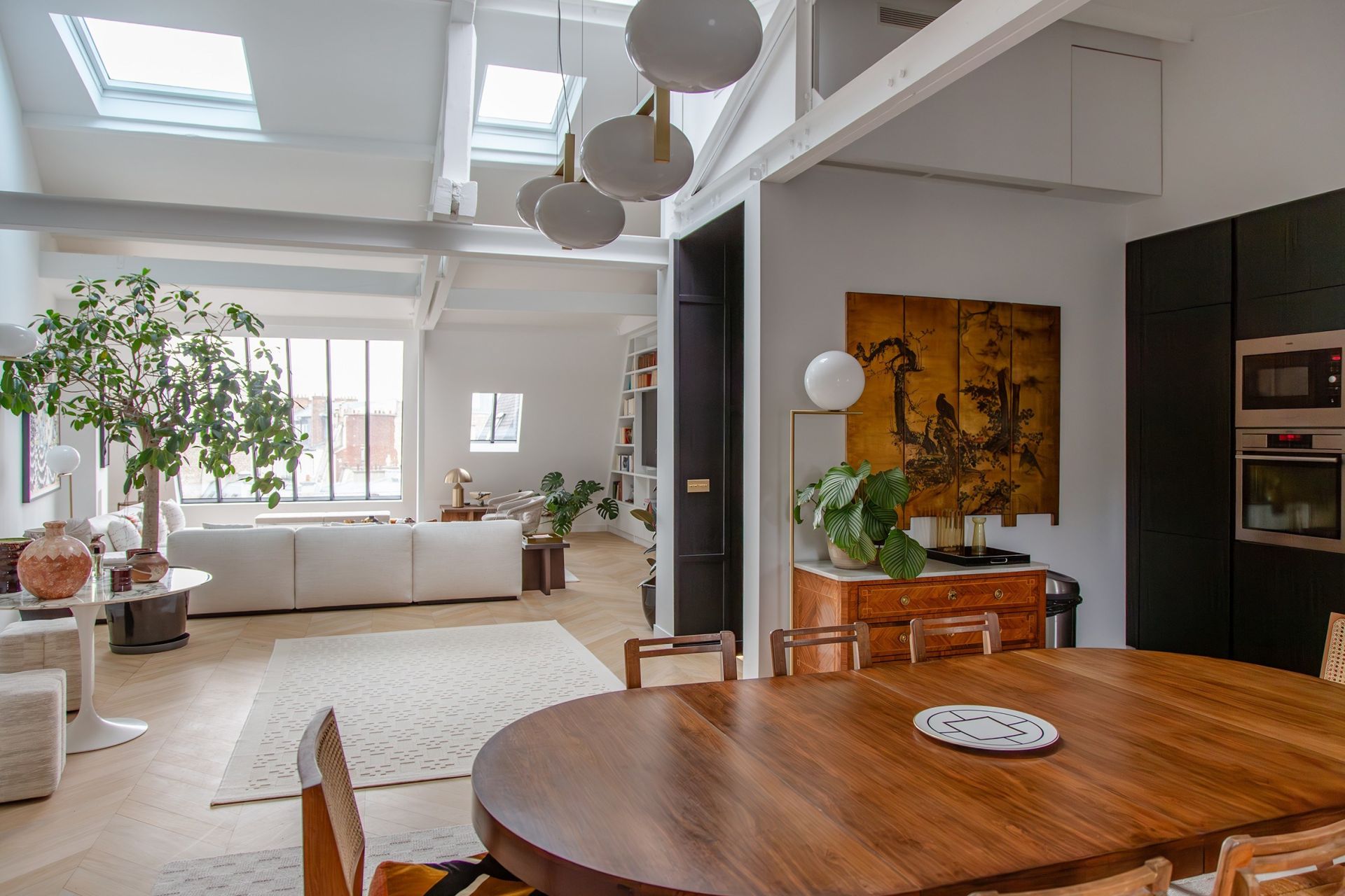 luxury duplex 5 Rooms for sale on PARIS (75008)