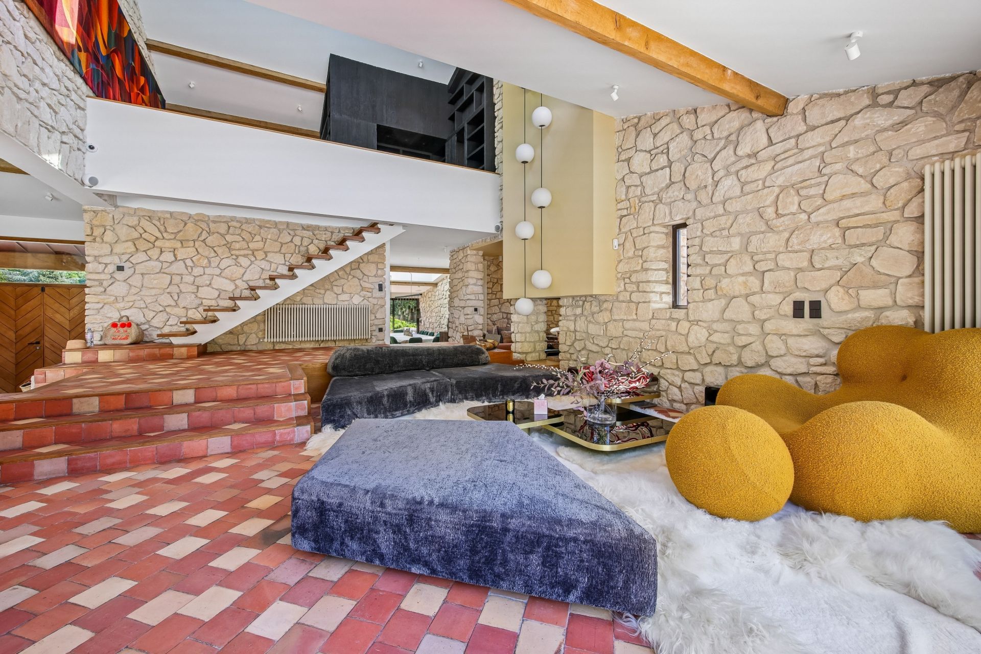 luxury house 16 Rooms for sale on MILON LA CHAPELLE (78470)