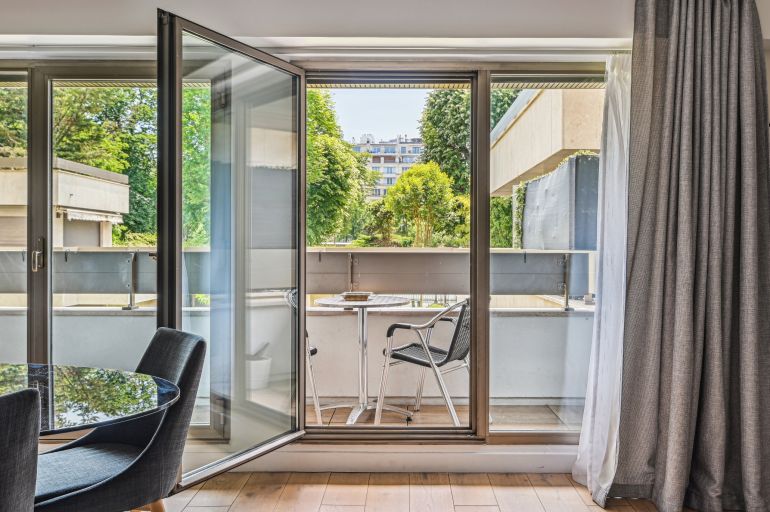 luxury apartment 2 Rooms for sale on PARIS (75016)