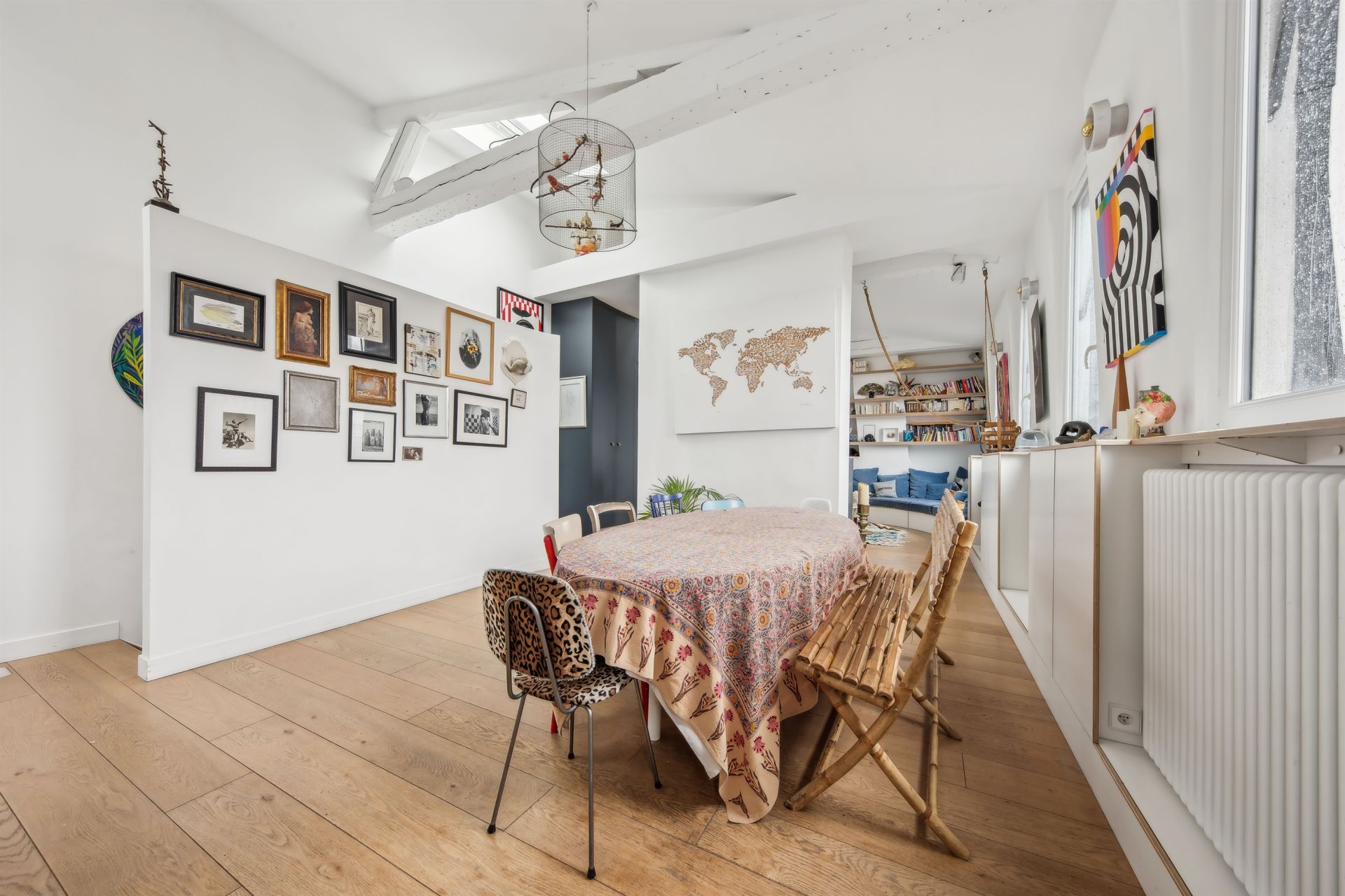 luxury apartment 5 Rooms for sale on PARIS (75017)