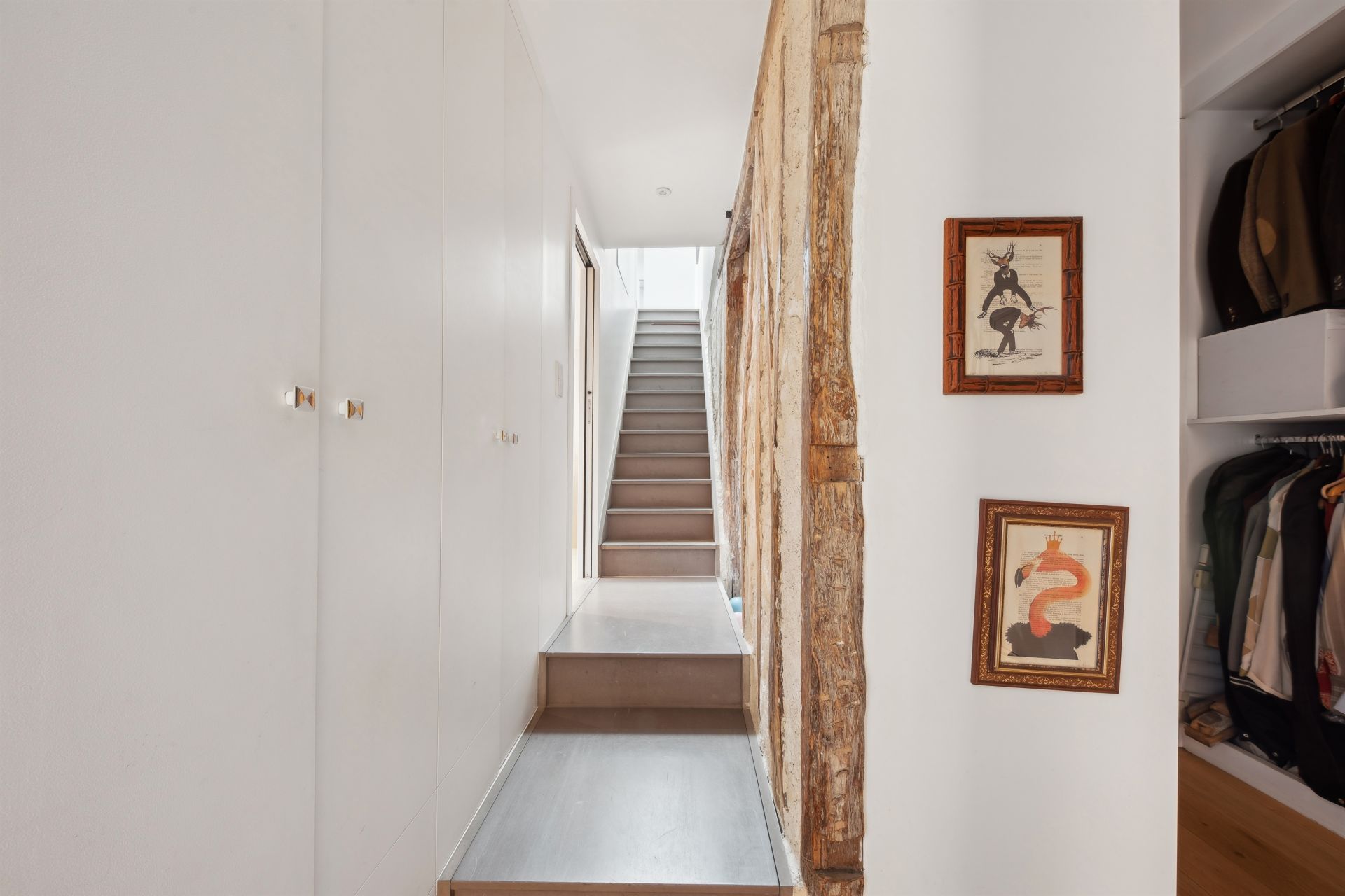 luxury apartment 5 Rooms for sale on PARIS (75017)