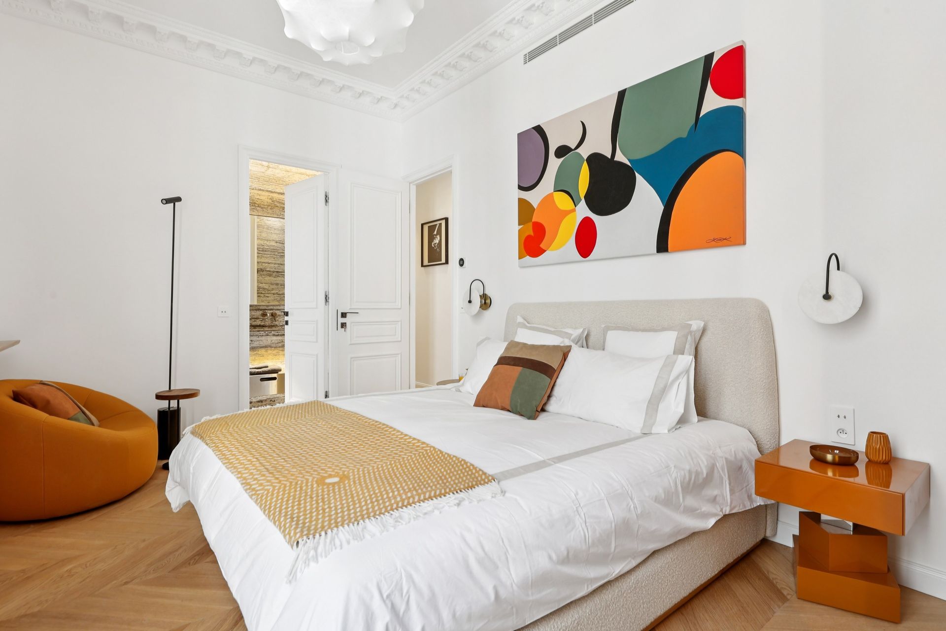 luxury apartment 5 Rooms for rent on PARIS (75008)