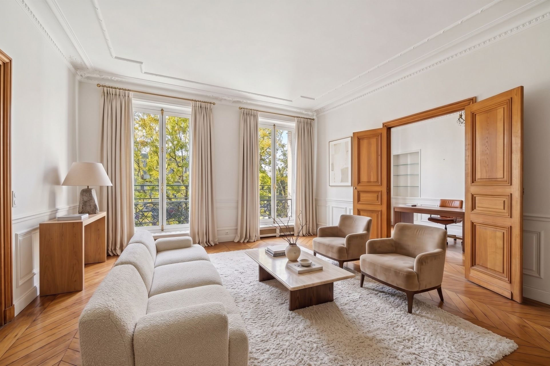 luxury apartment 5 Rooms for sale on PARIS (75004)