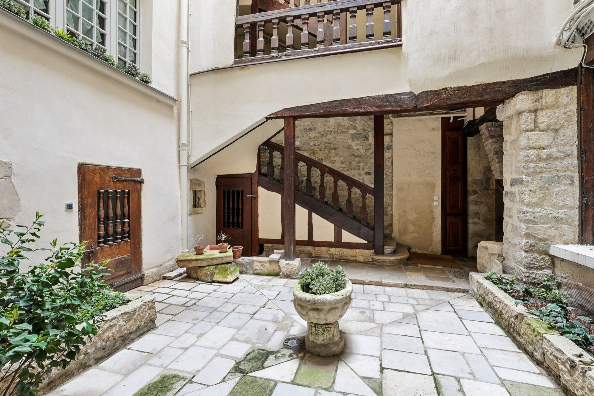 luxury apartment 2 Rooms for sale on PARIS (75005)