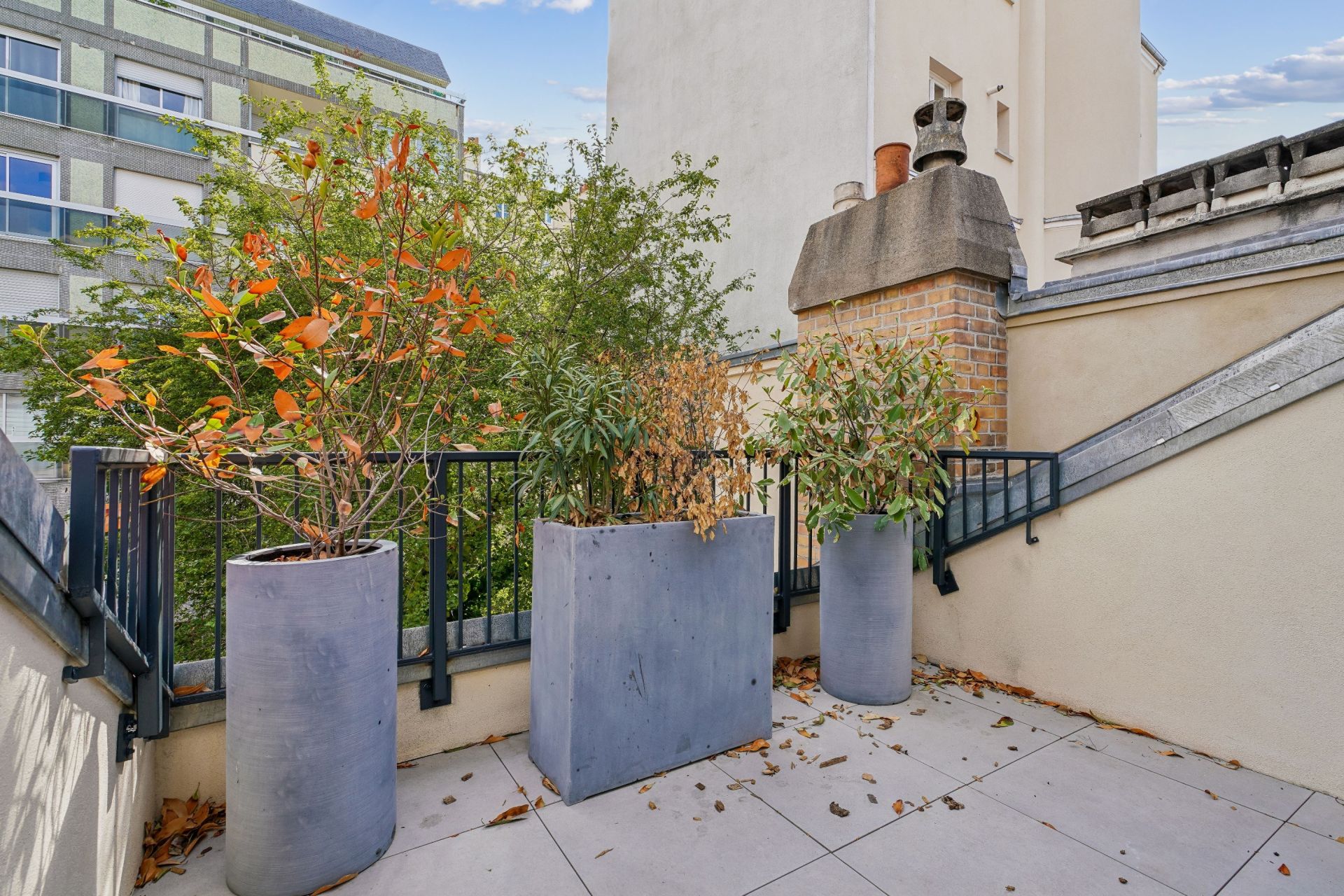 luxury house 6 Rooms for sale on PARIS (75015)