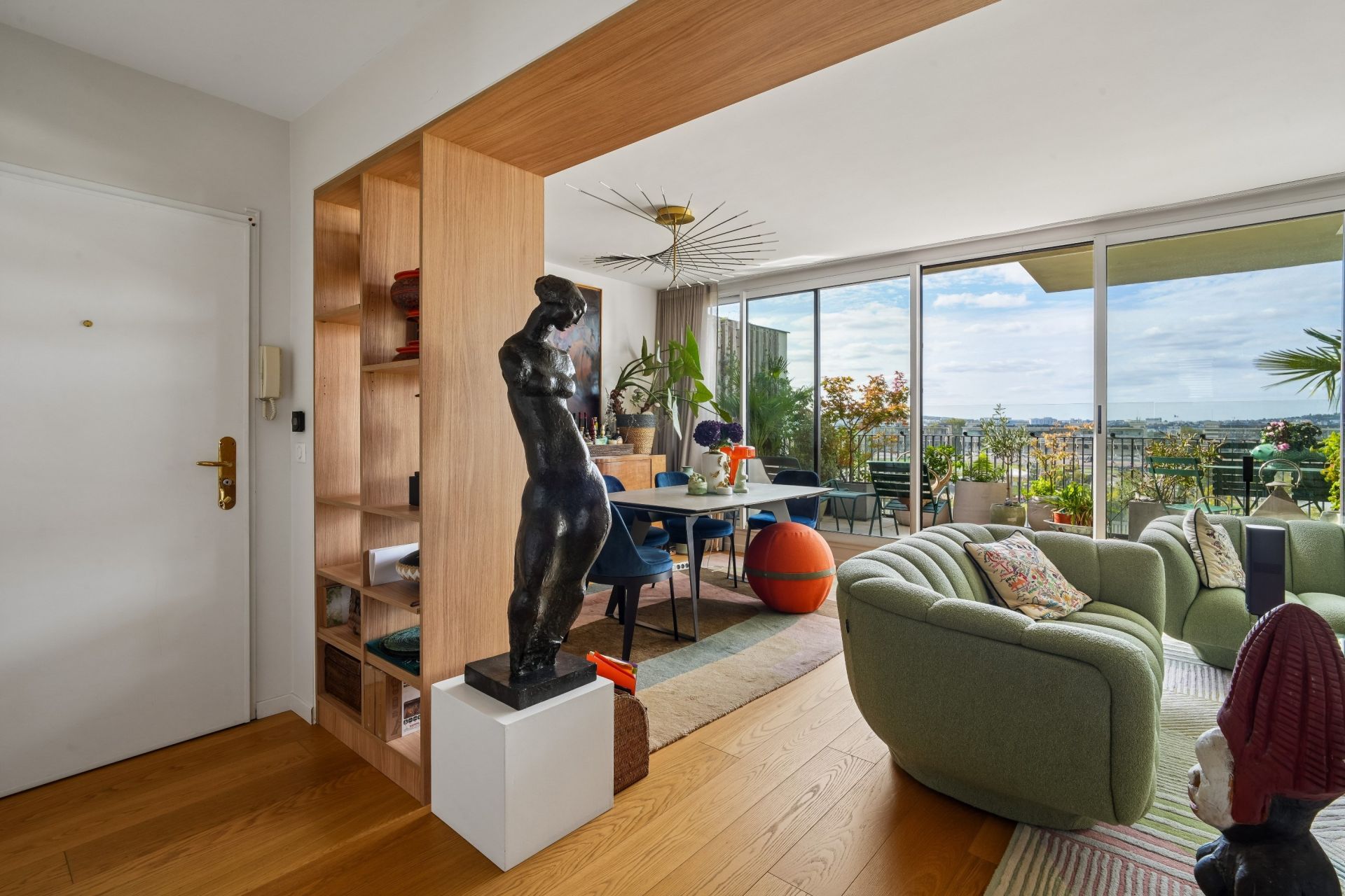 luxury apartment 4 Rooms for sale on PARIS (75016)