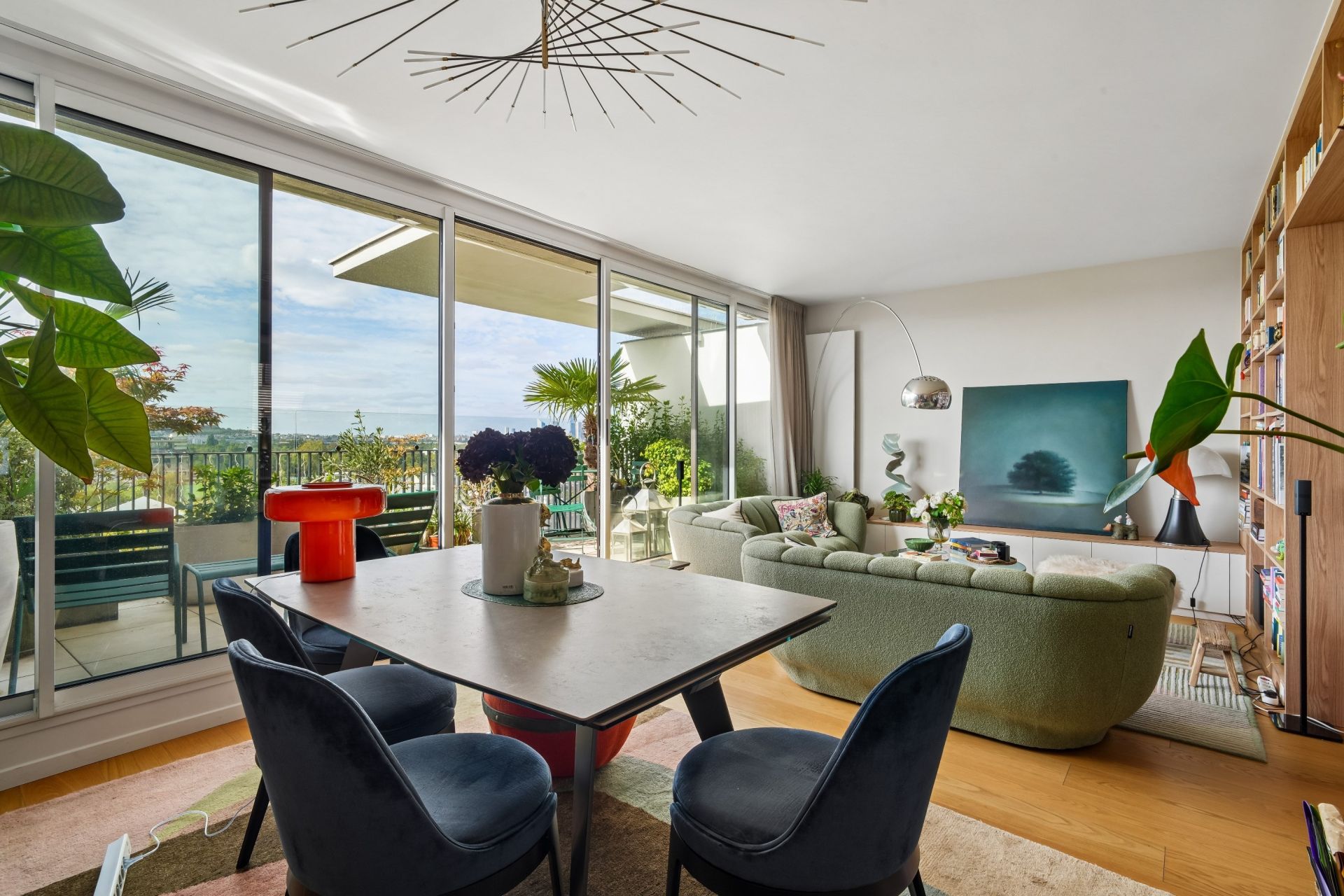 luxury apartment 4 Rooms for sale on PARIS (75016)