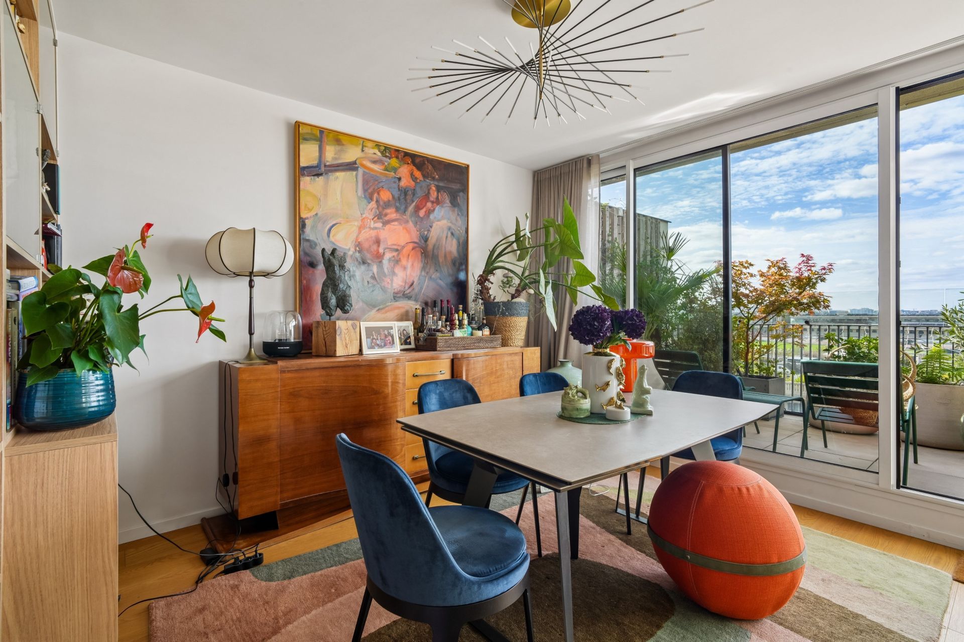 luxury apartment 4 Rooms for sale on PARIS (75016)