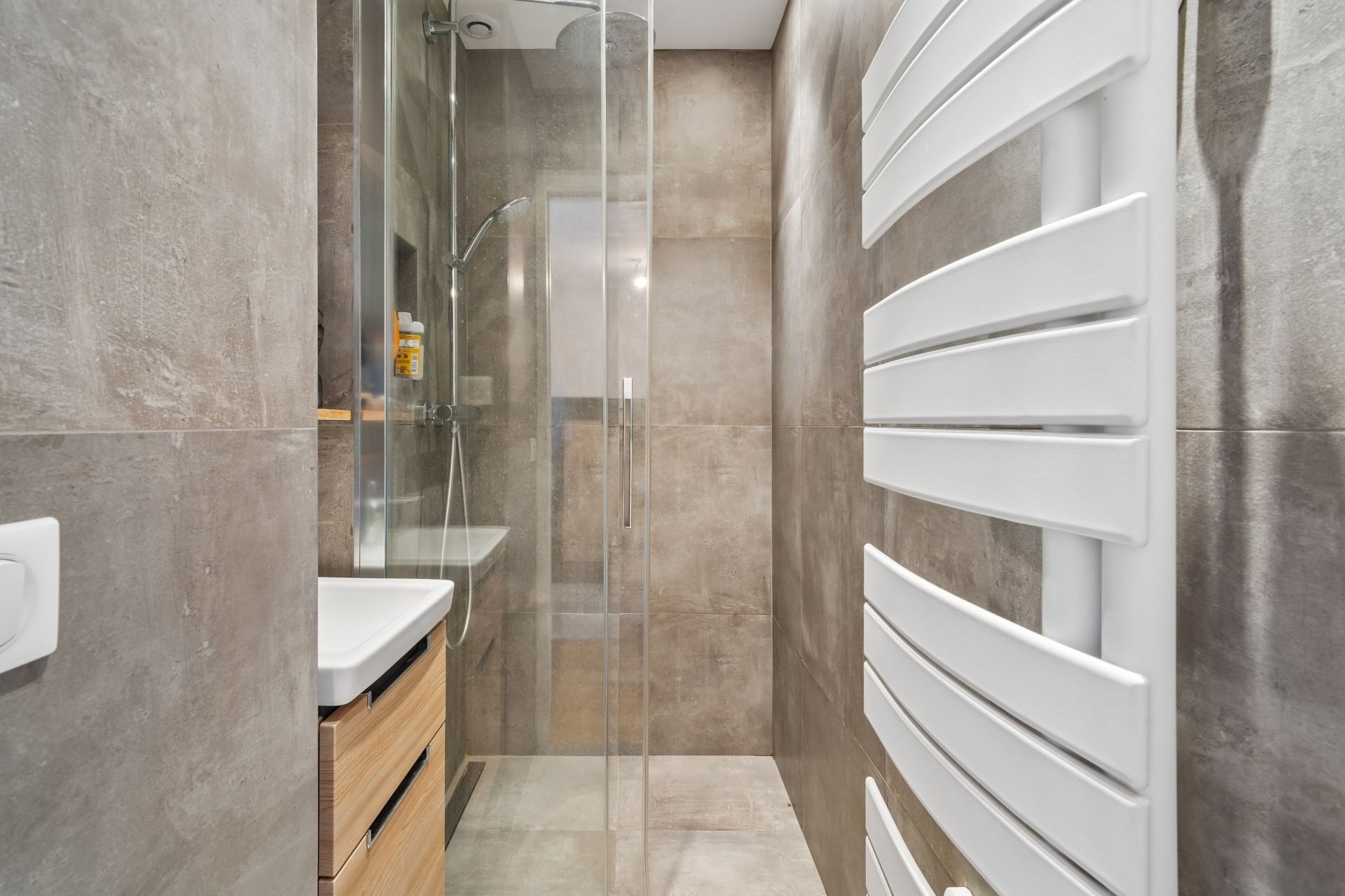 luxury apartment 4 Rooms for sale on PARIS (75016)