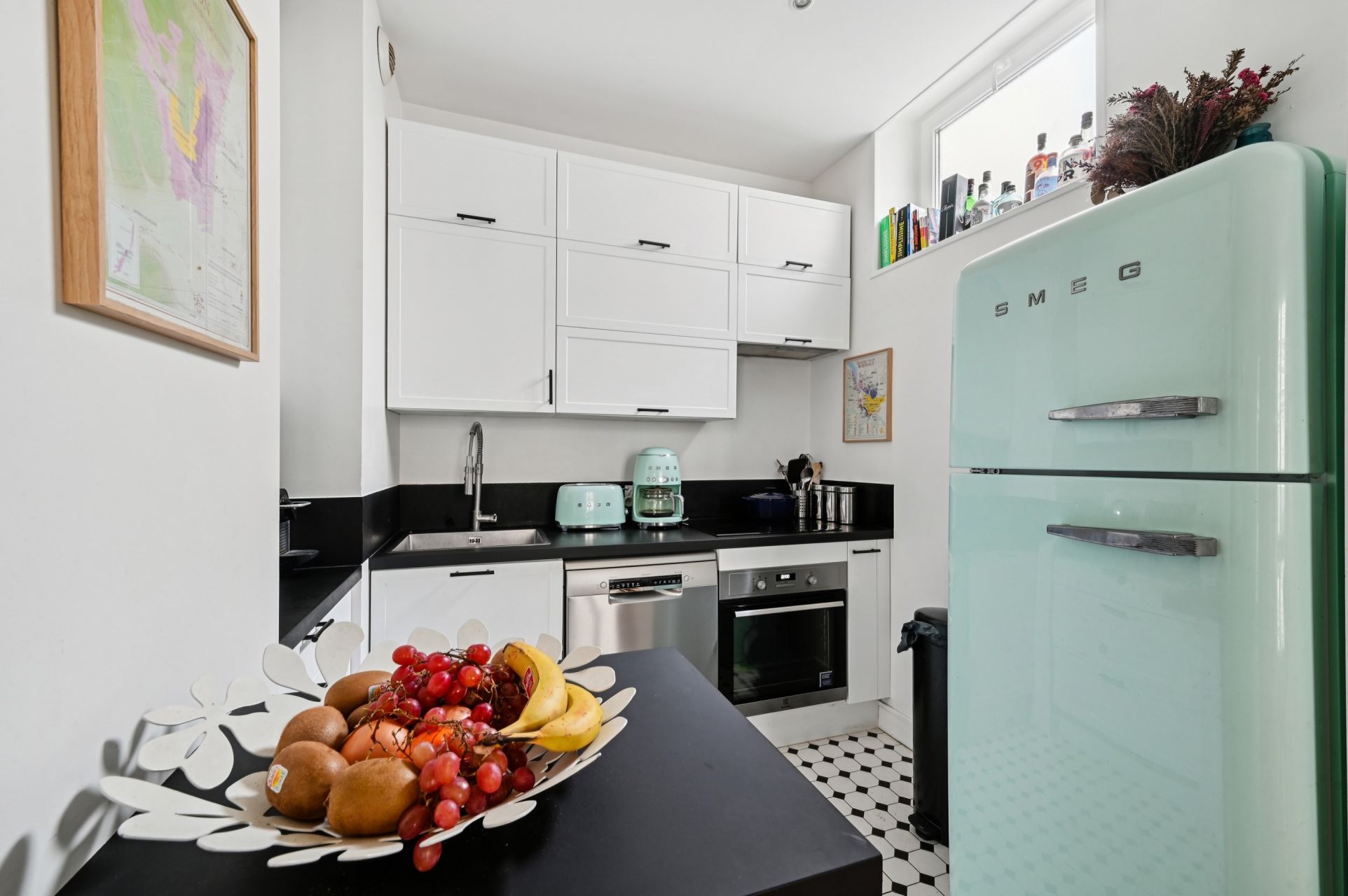 luxury house 5 Rooms for sale on PARIS (75017)