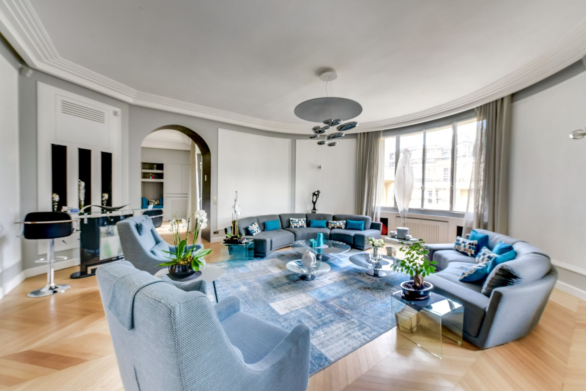 luxury apartment 6 Rooms for sale on PARIS (75016)