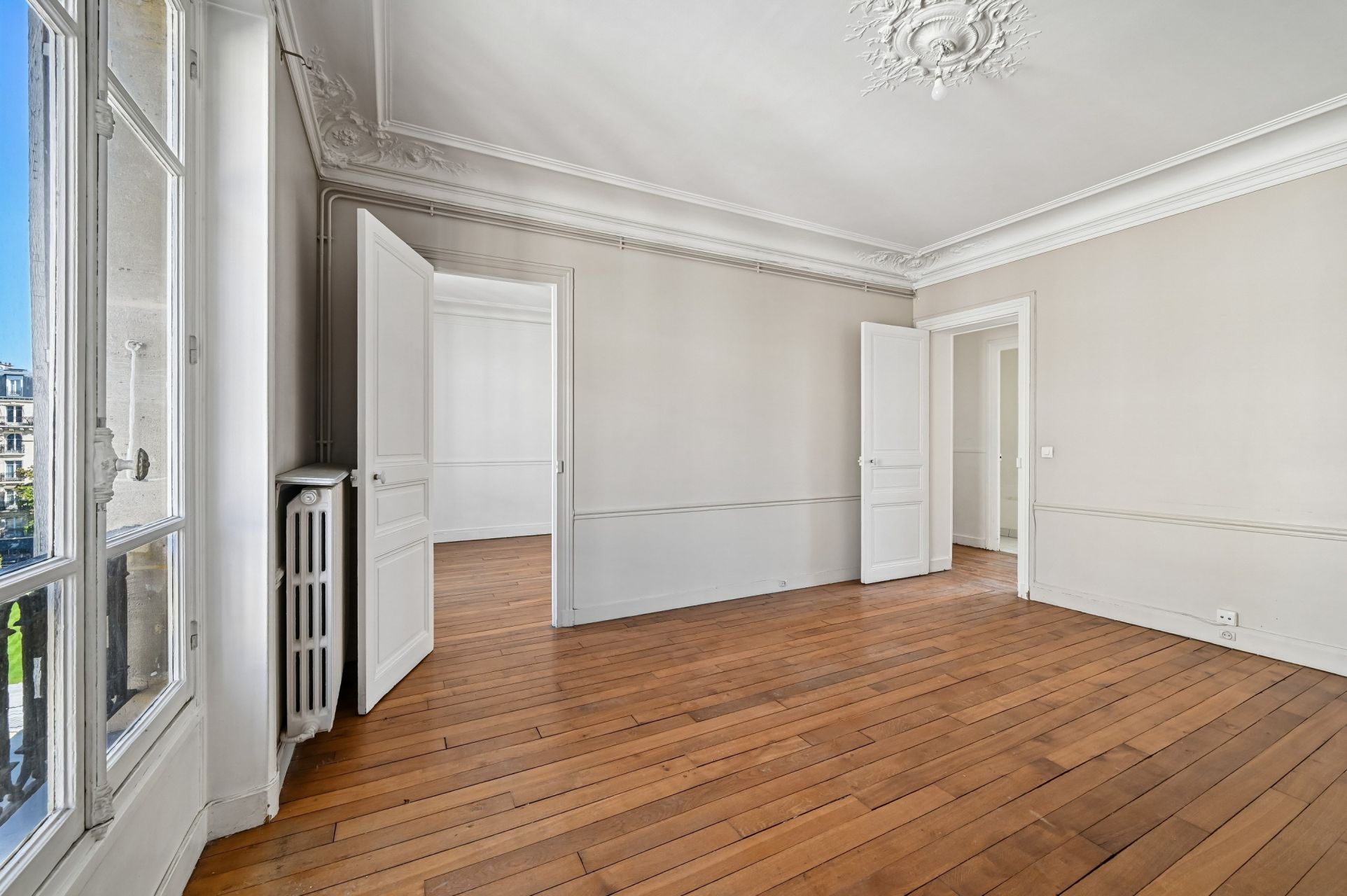 luxury apartment 4 Rooms for sale on NEUILLY SUR SEINE (92200)