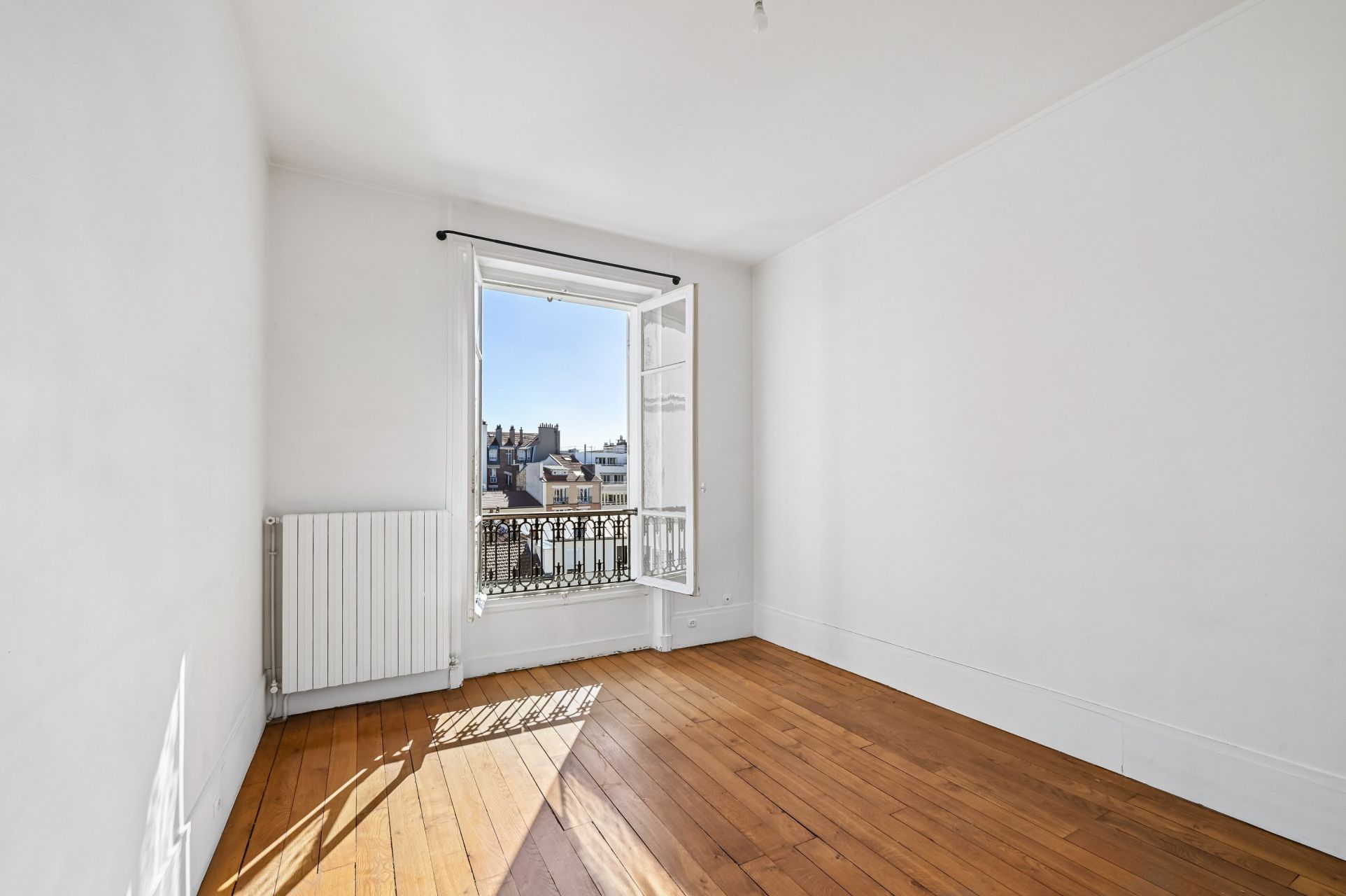 luxury apartment 4 Rooms for sale on NEUILLY SUR SEINE (92200)
