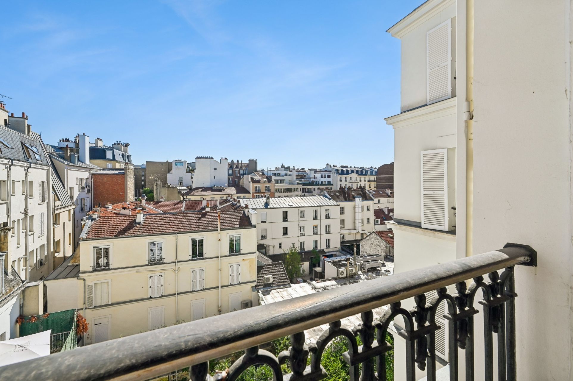 luxury apartment 4 Rooms for sale on NEUILLY SUR SEINE (92200)