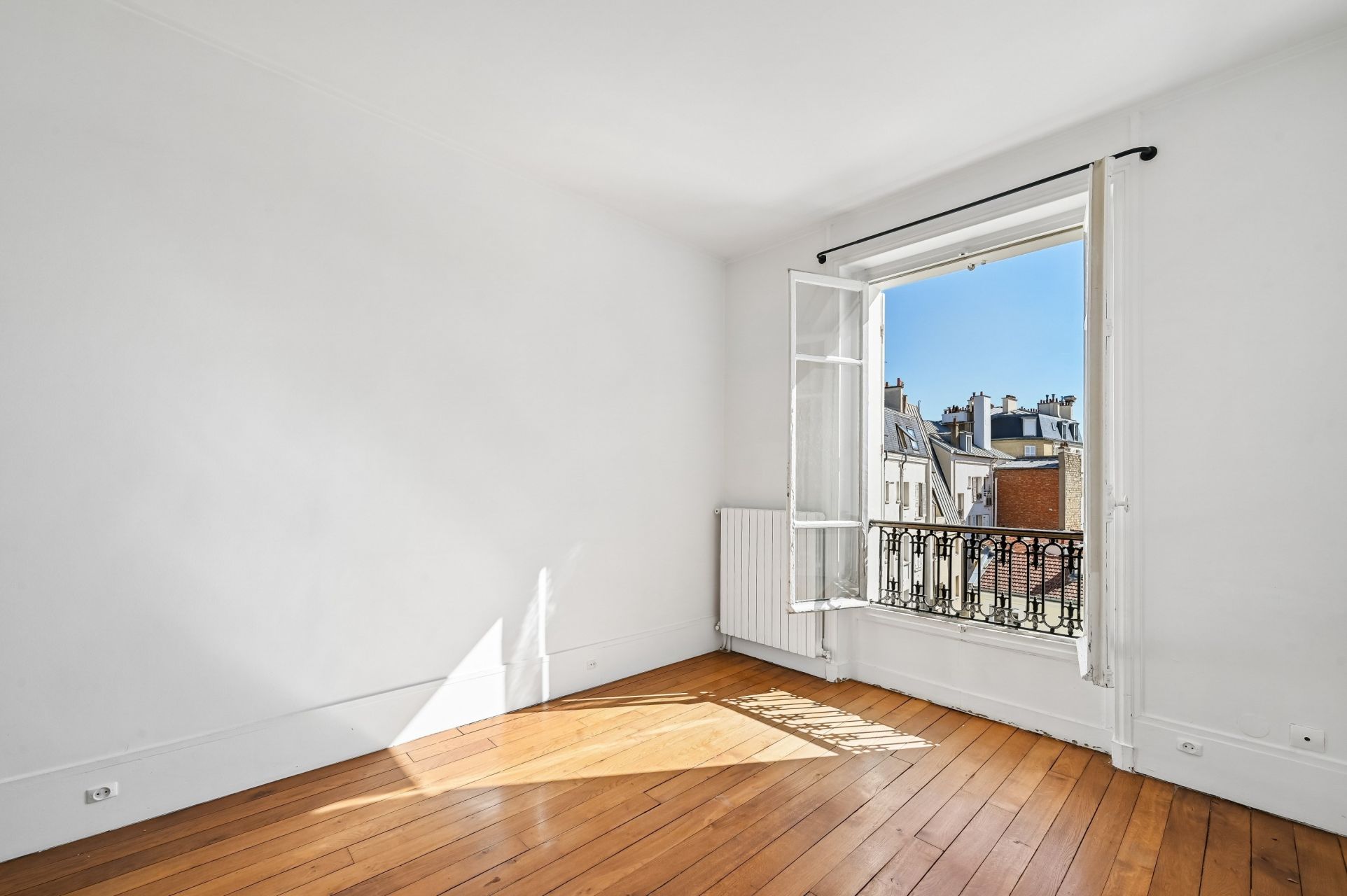 luxury apartment 4 Rooms for sale on NEUILLY SUR SEINE (92200)