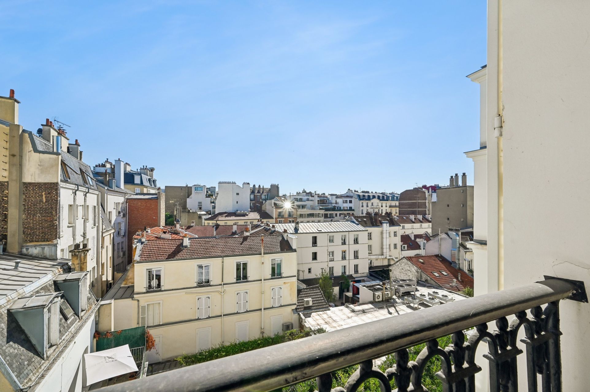 luxury apartment 4 Rooms for sale on NEUILLY SUR SEINE (92200)