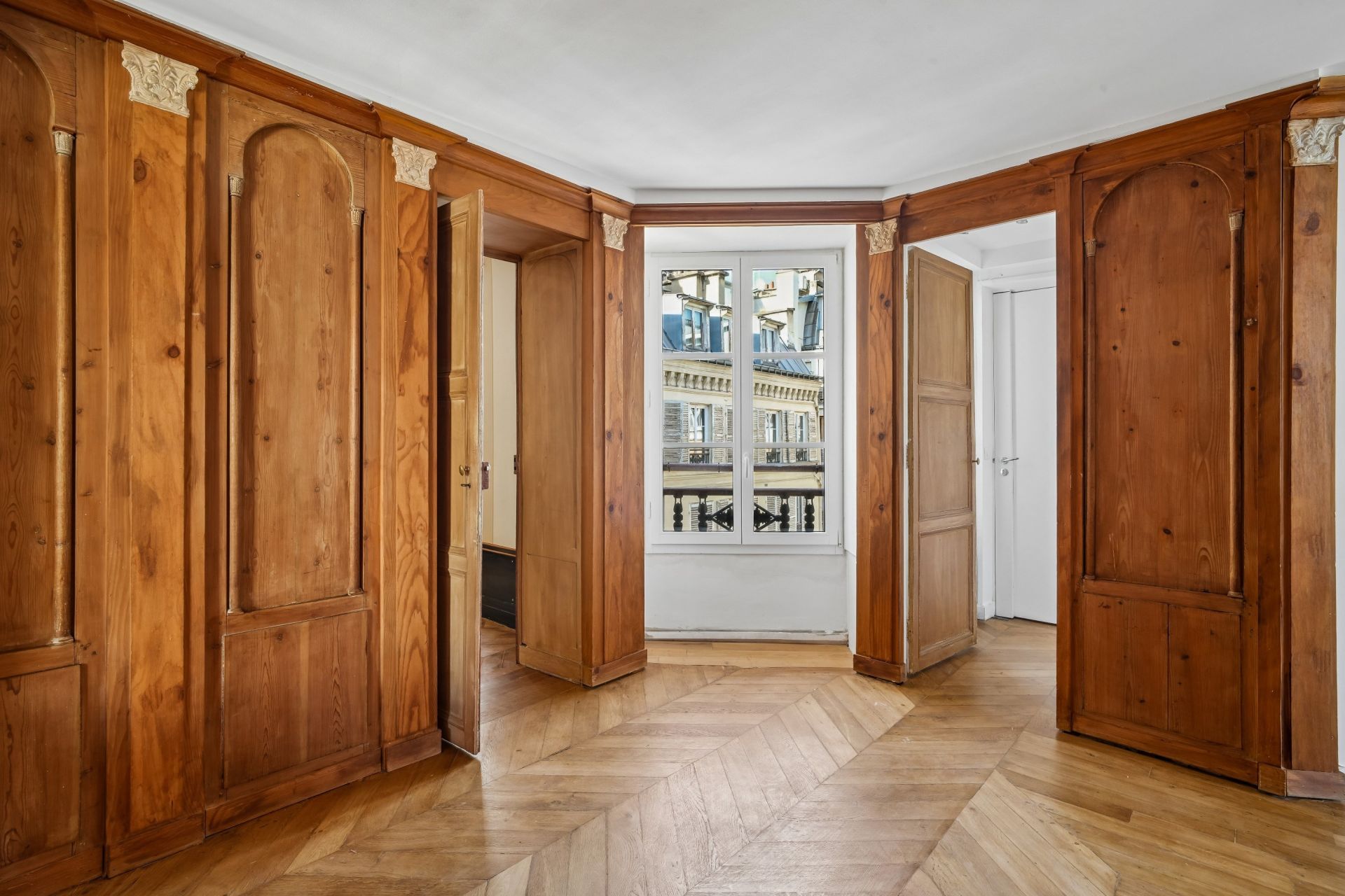 luxury apartment 3 Rooms for sale on PARIS (75008)