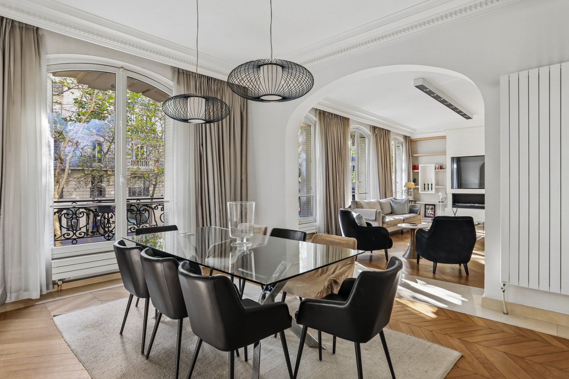 luxury apartment 6 Rooms for sale on PARIS (75017)