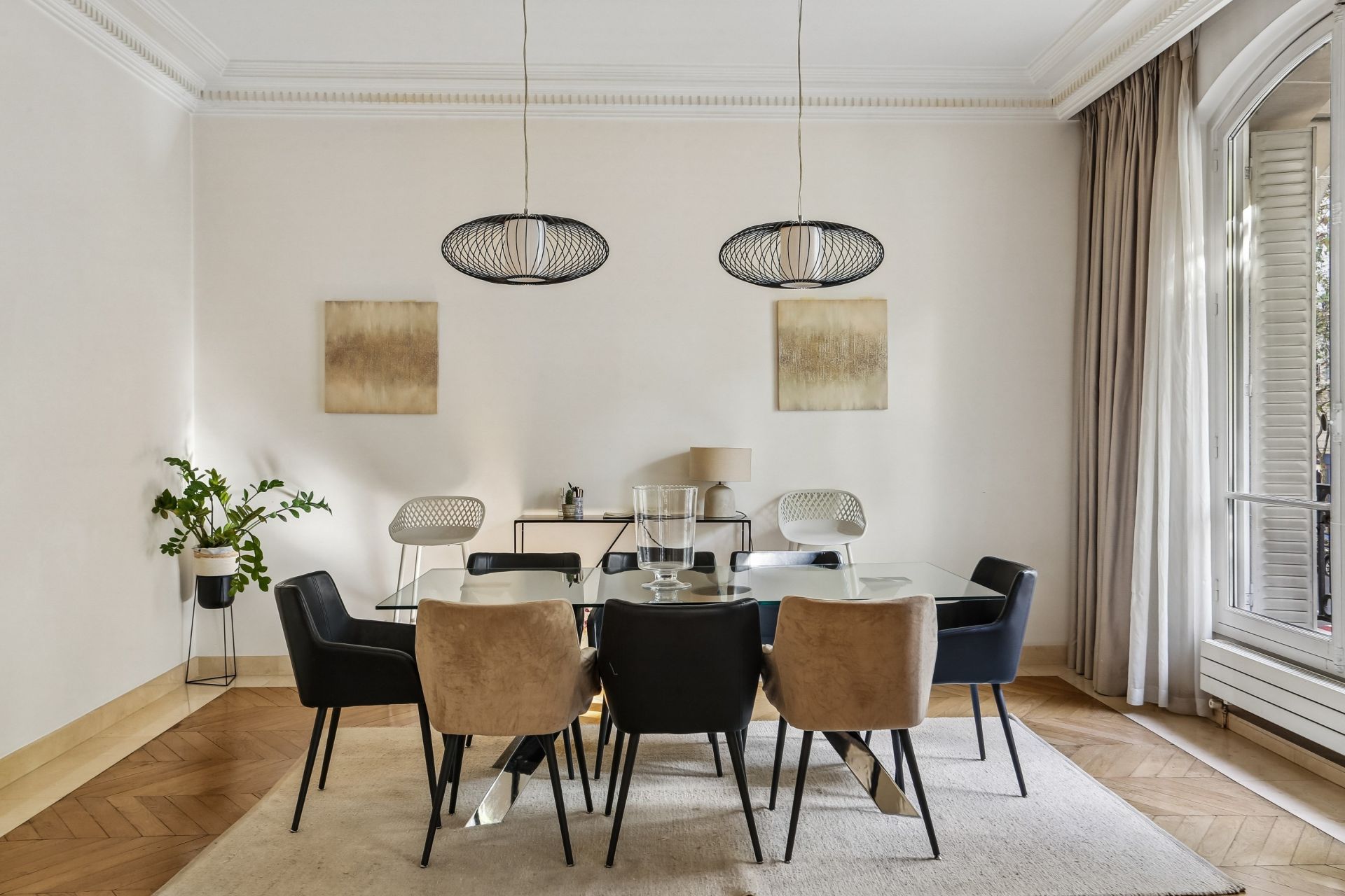 luxury apartment 6 Rooms for sale on PARIS (75017)