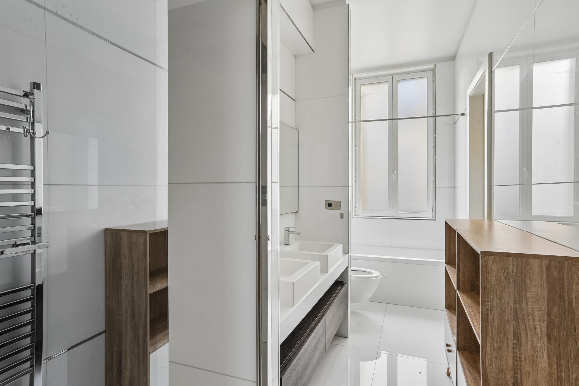 luxury apartment 6 Rooms for sale on PARIS (75017)