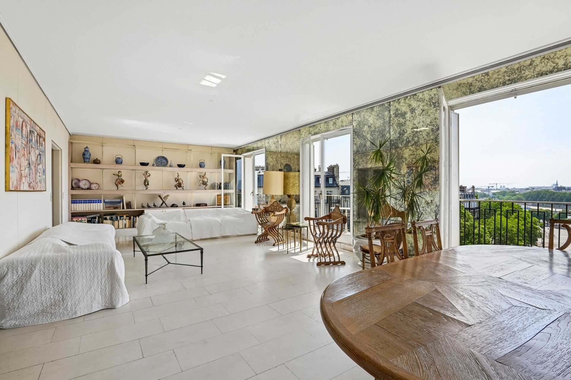 luxury apartment 5 Rooms for sale on PARIS (75016)