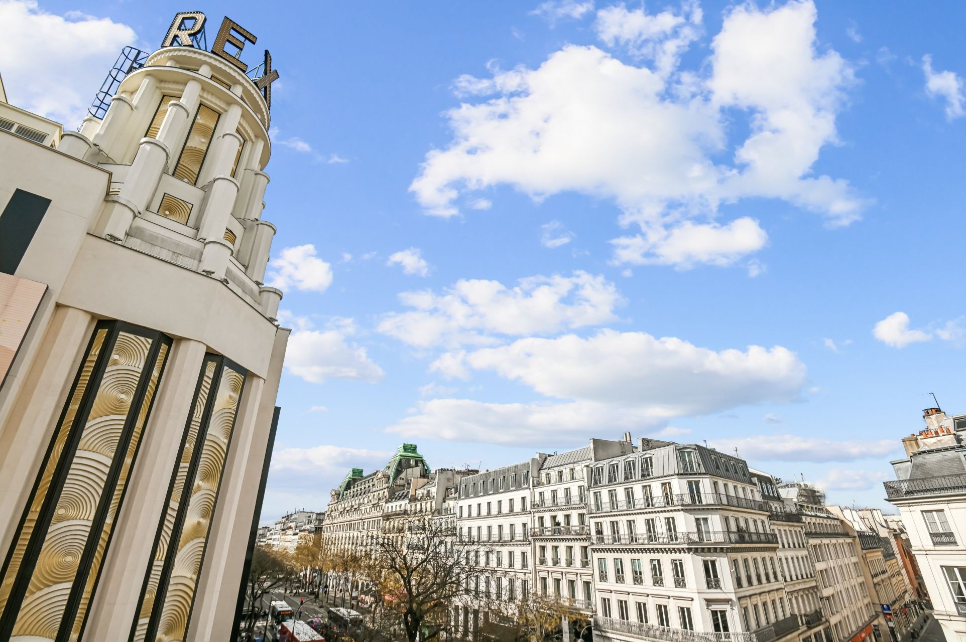 luxury apartment 3 Rooms for sale on PARIS (75002)