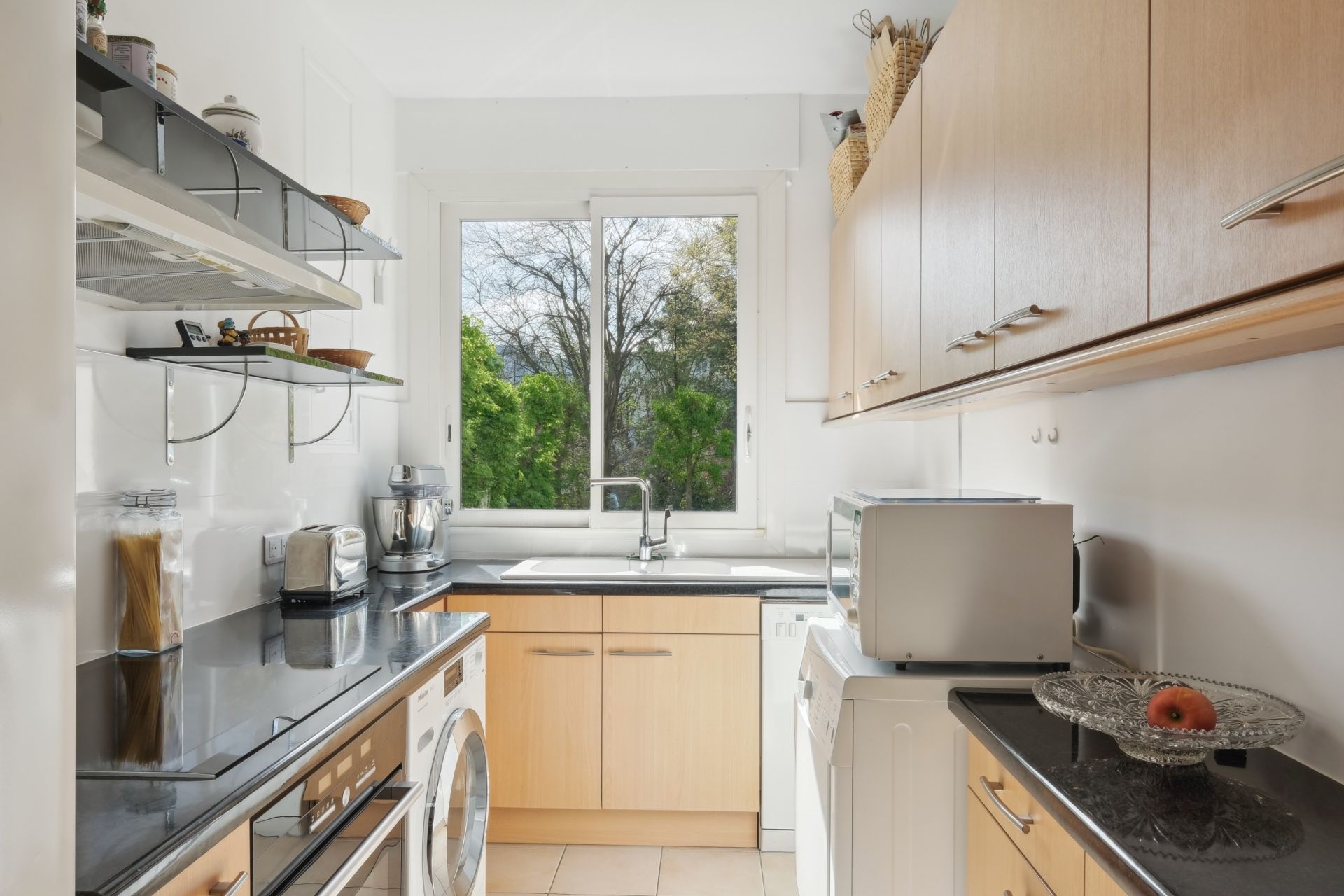 luxury apartment 4 Rooms for sale on NEUILLY SUR SEINE (92200)