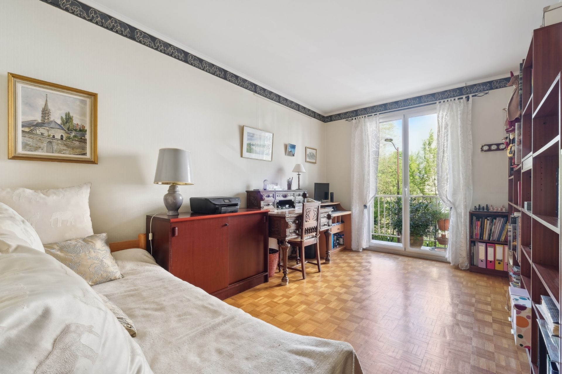 luxury apartment 4 Rooms for sale on NEUILLY SUR SEINE (92200)
