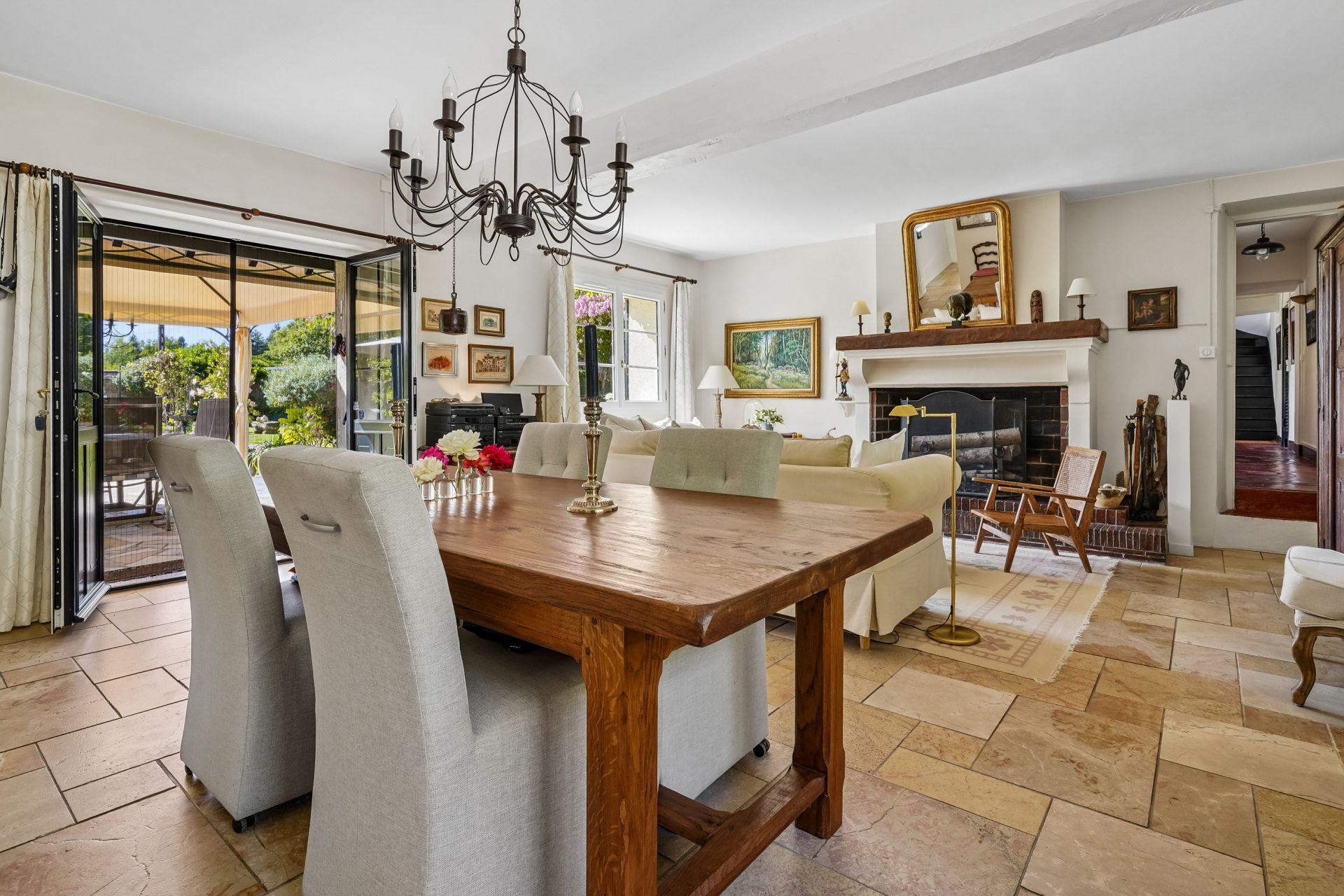 luxury house 7 Rooms for sale on POIGNY LA FORET (78125)