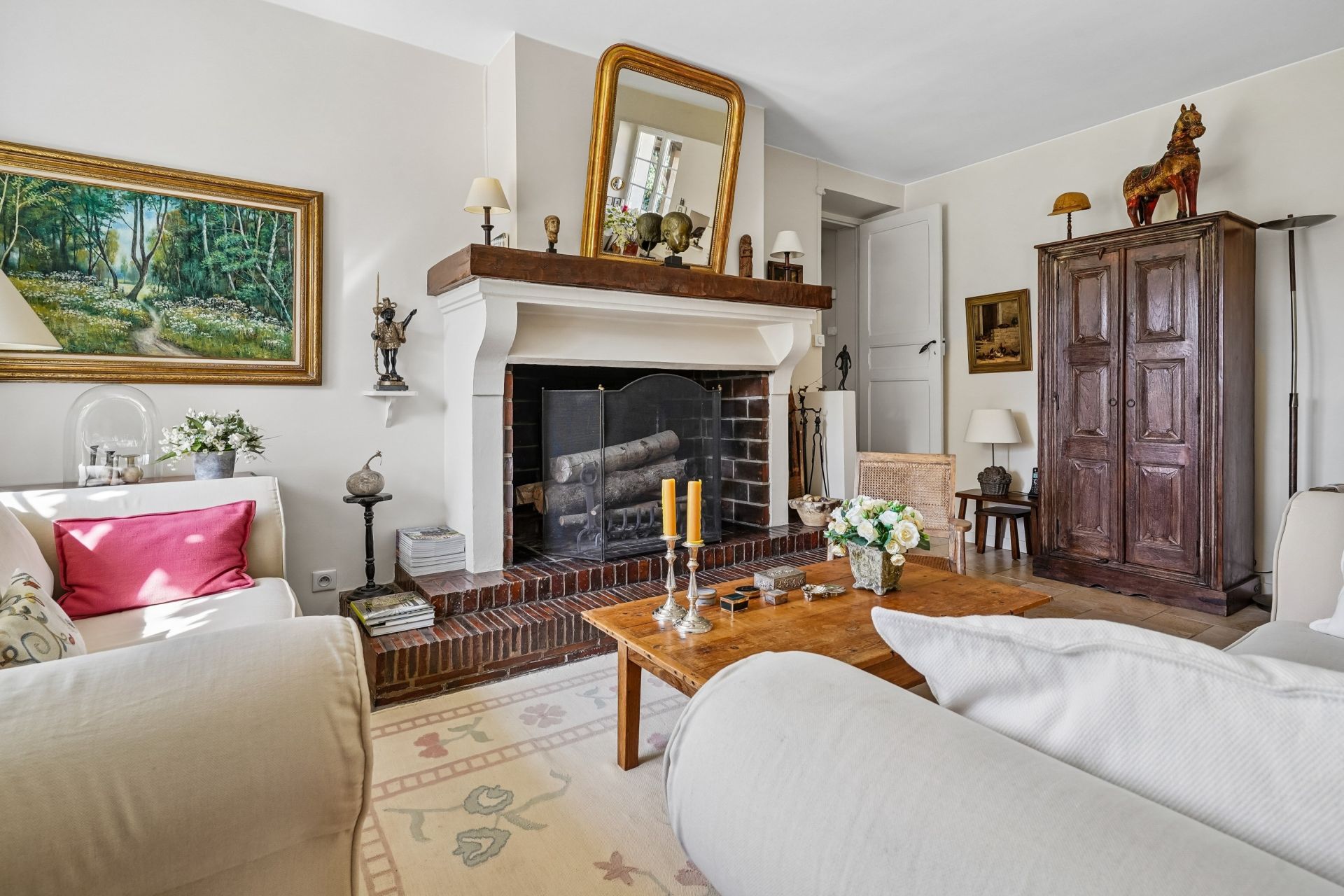 luxury house 7 Rooms for sale on POIGNY LA FORET (78125)