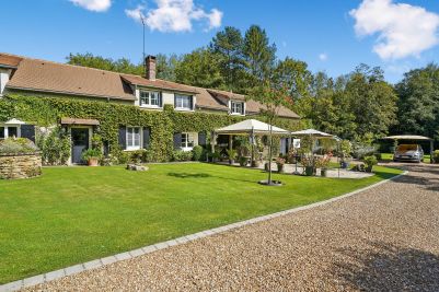 Sale Luxury house Poigny-la-Forêt 7&nbsp;Rooms 220&nbsp;m²