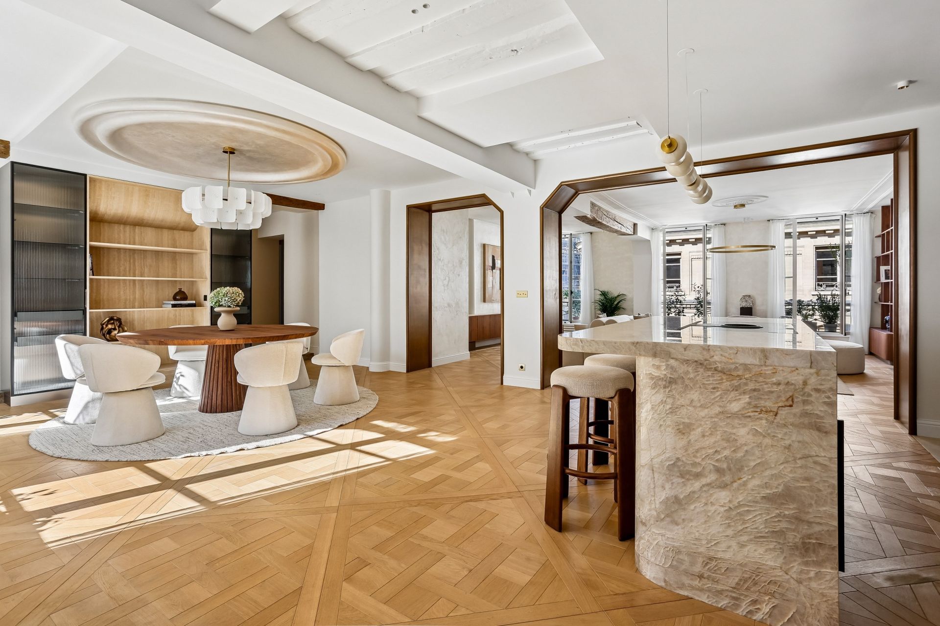 luxury apartment 6 Rooms for sale on PARIS (75001)