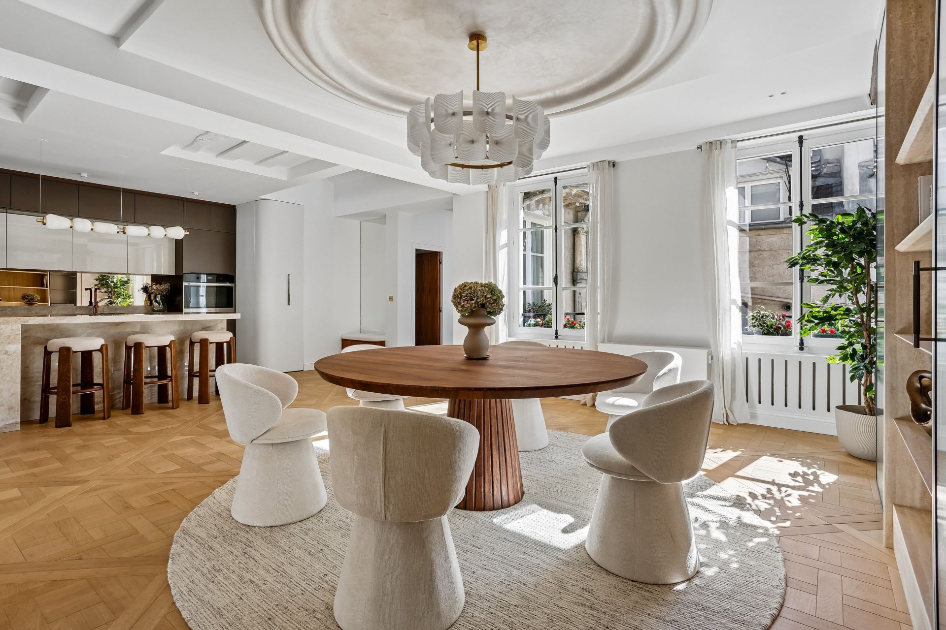 luxury apartment 6 Rooms for sale on PARIS (75001)