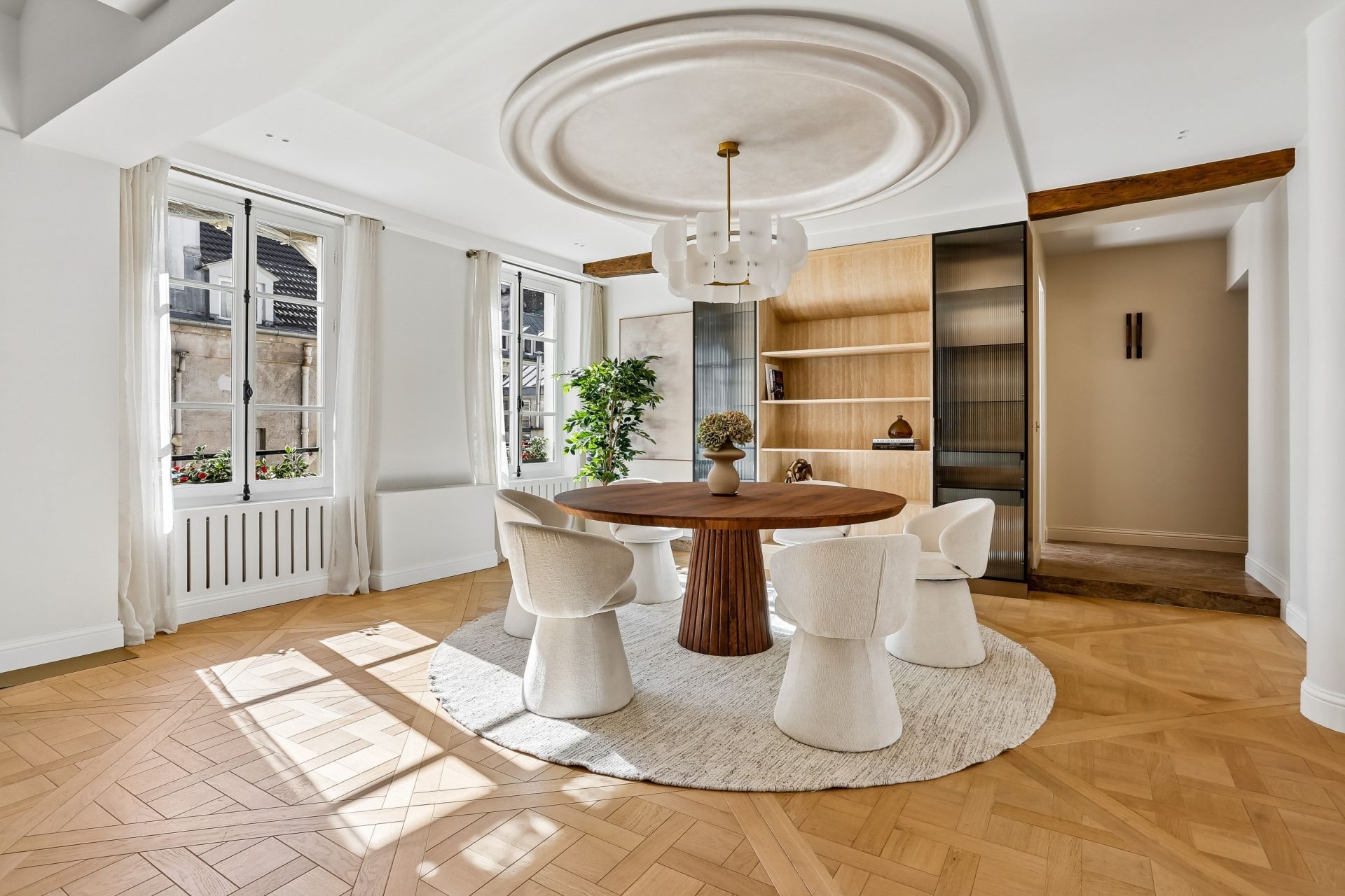 luxury apartment 6 Rooms for sale on PARIS (75001)