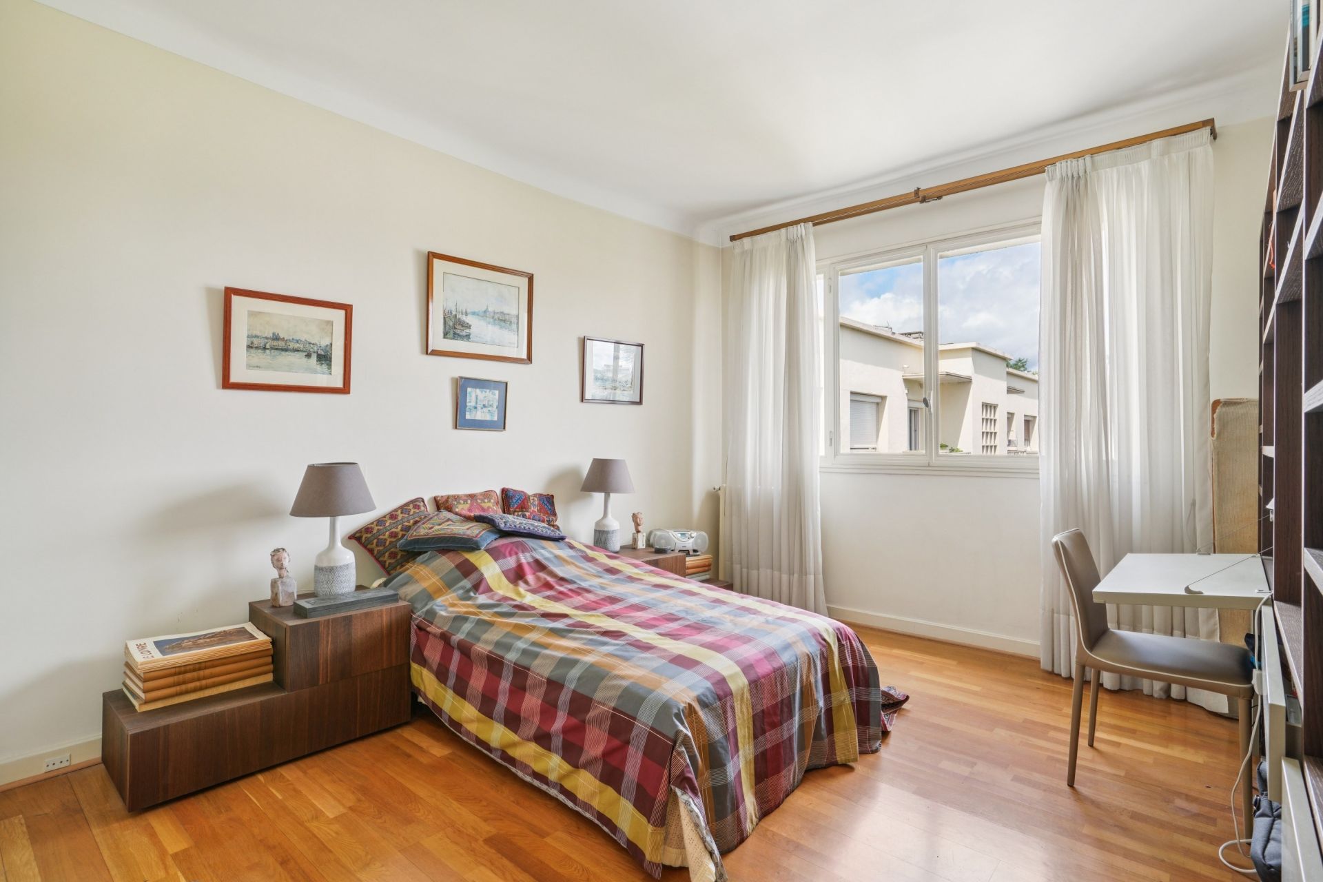 luxury apartment 6 Rooms for sale on NEUILLY SUR SEINE (92200)