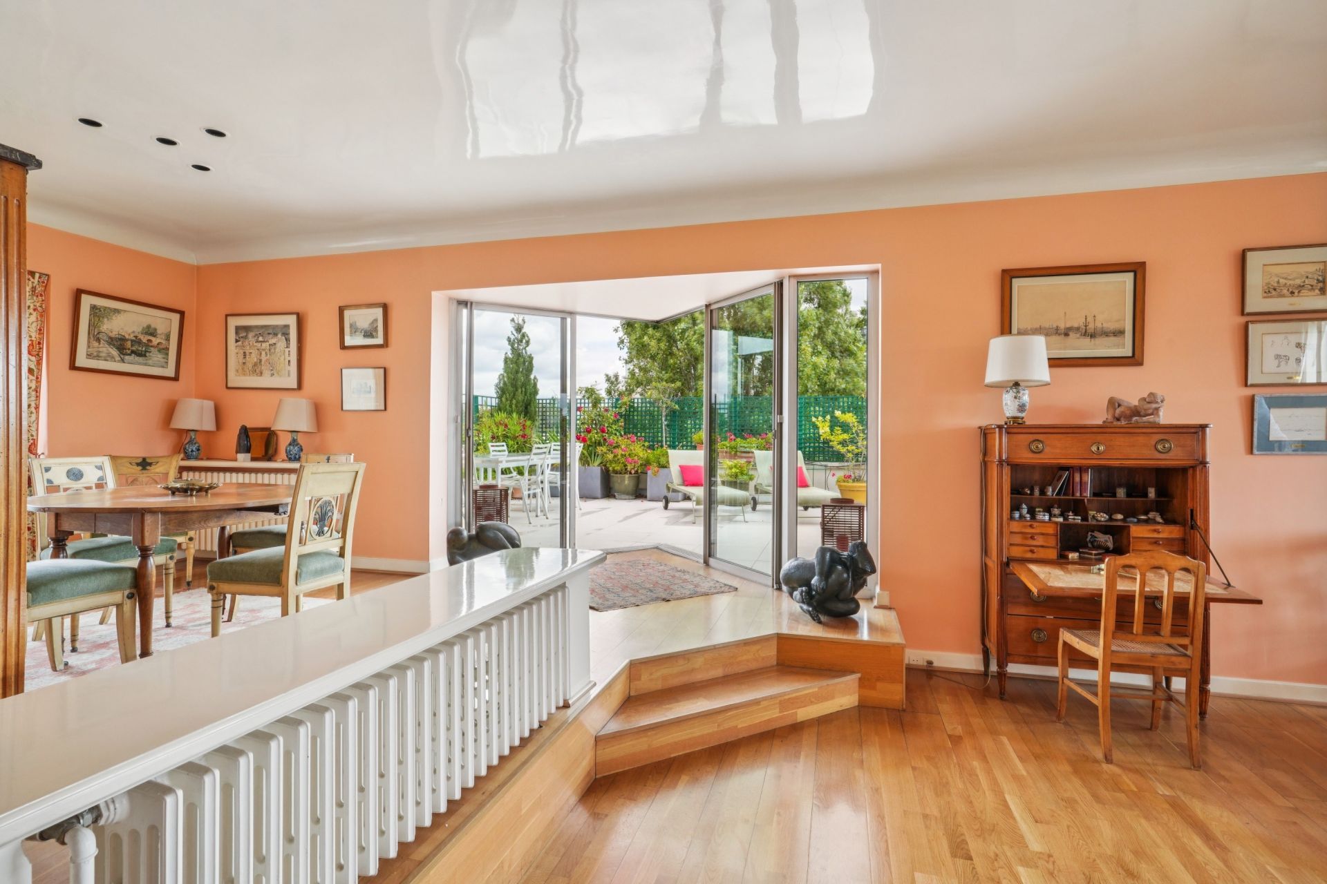luxury apartment 6 Rooms for sale on NEUILLY SUR SEINE (92200)