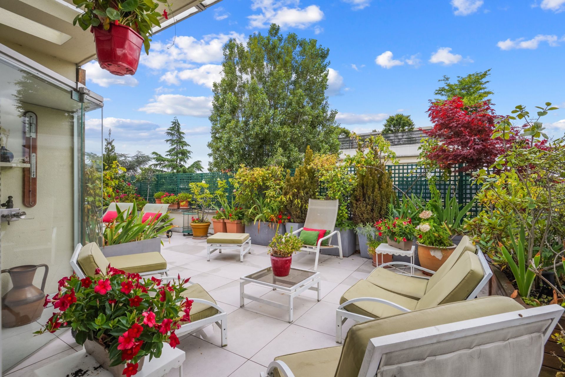 luxury apartment 6 Rooms for sale on NEUILLY SUR SEINE (92200)
