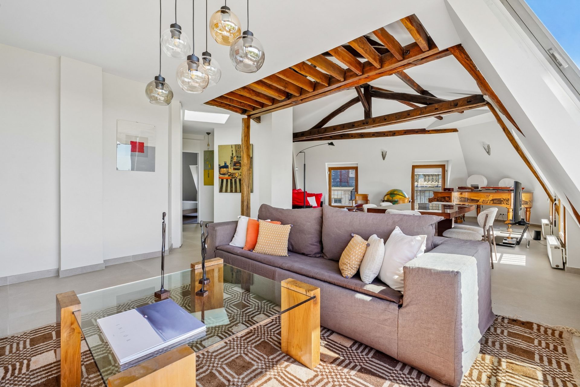 luxury apartment 3 Rooms for sale on PARIS (75008)