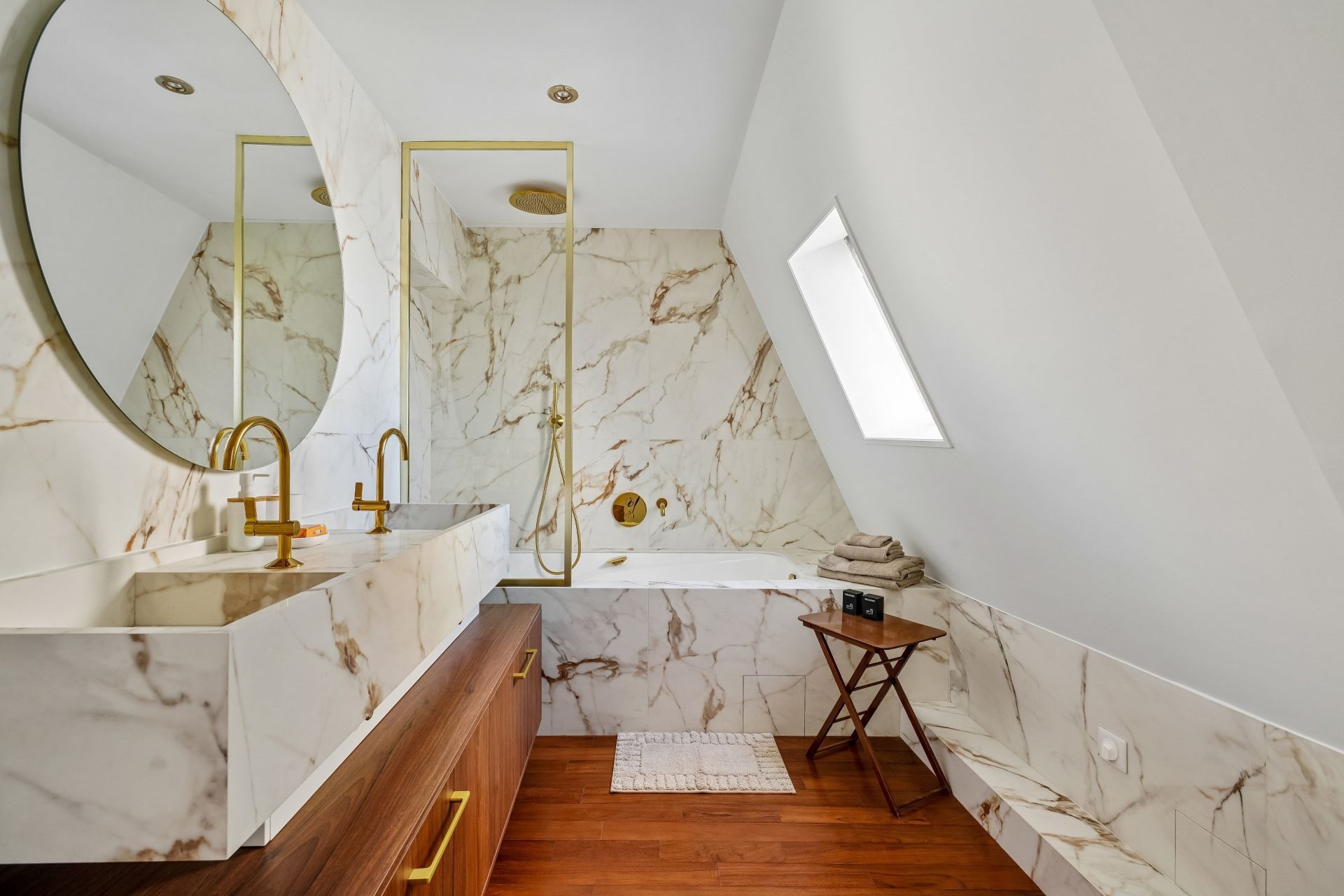 luxury apartment 3 Rooms for sale on PARIS (75008)