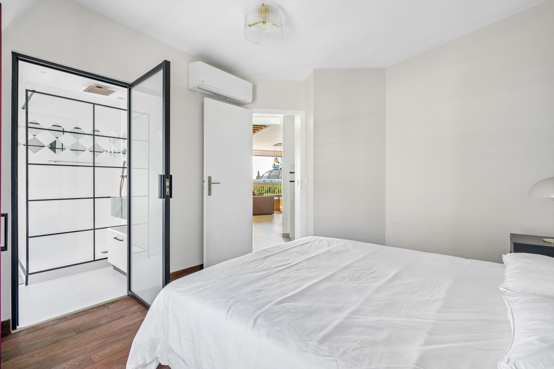 luxury apartment 3 Rooms for sale on PARIS (75008)