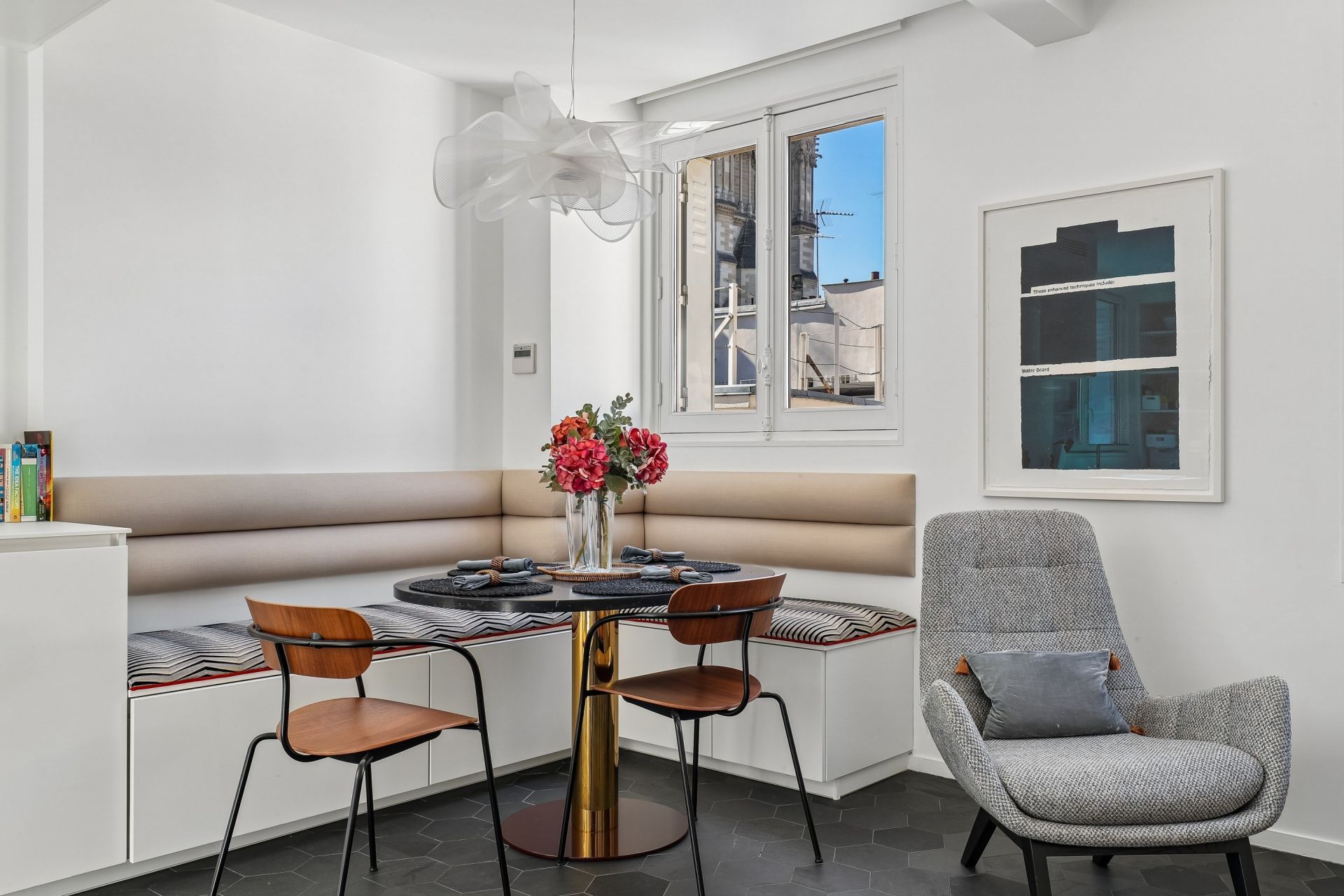 luxury apartment 2 Rooms for sale on PARIS (75004)