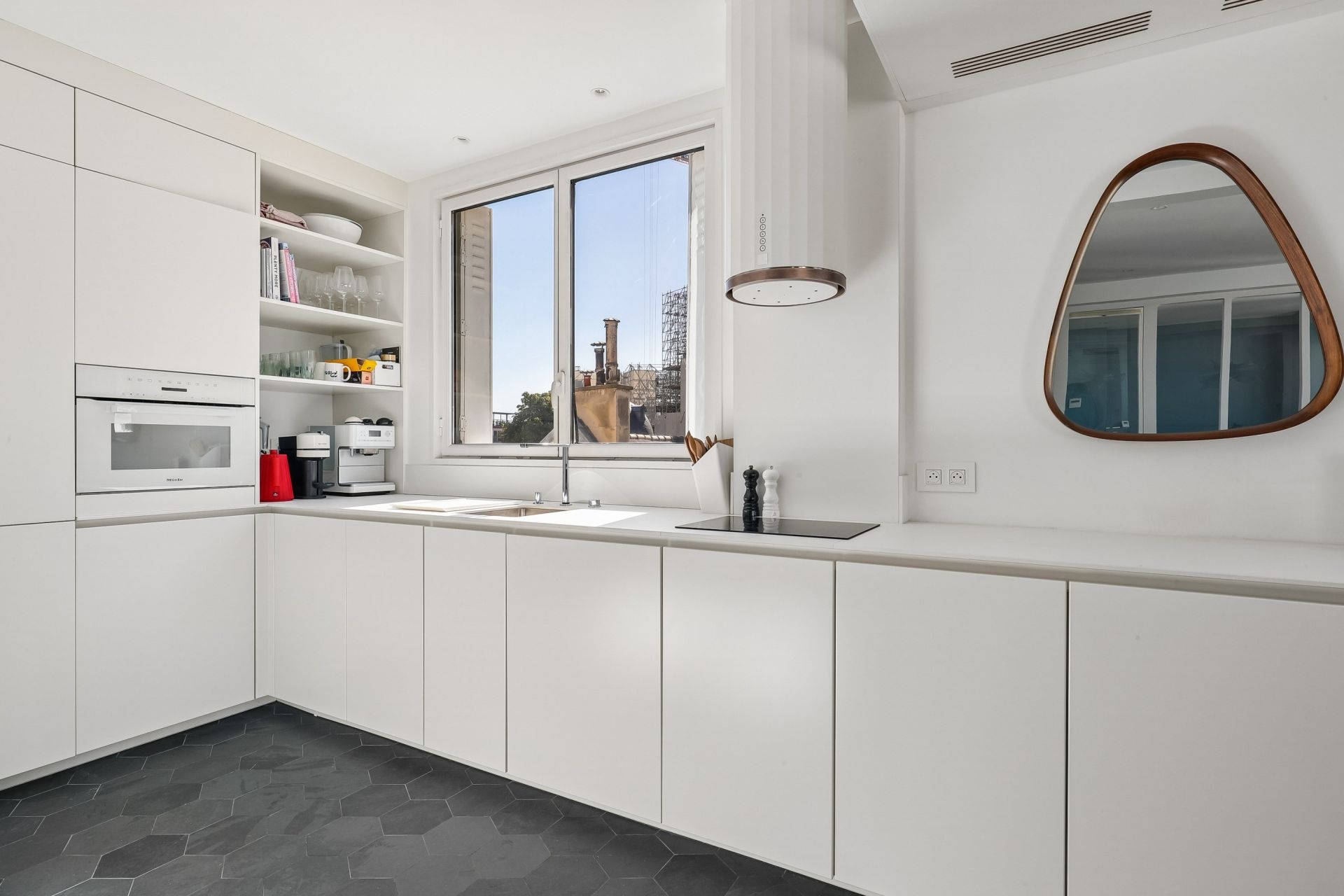 luxury apartment 2 Rooms for sale on PARIS (75004)