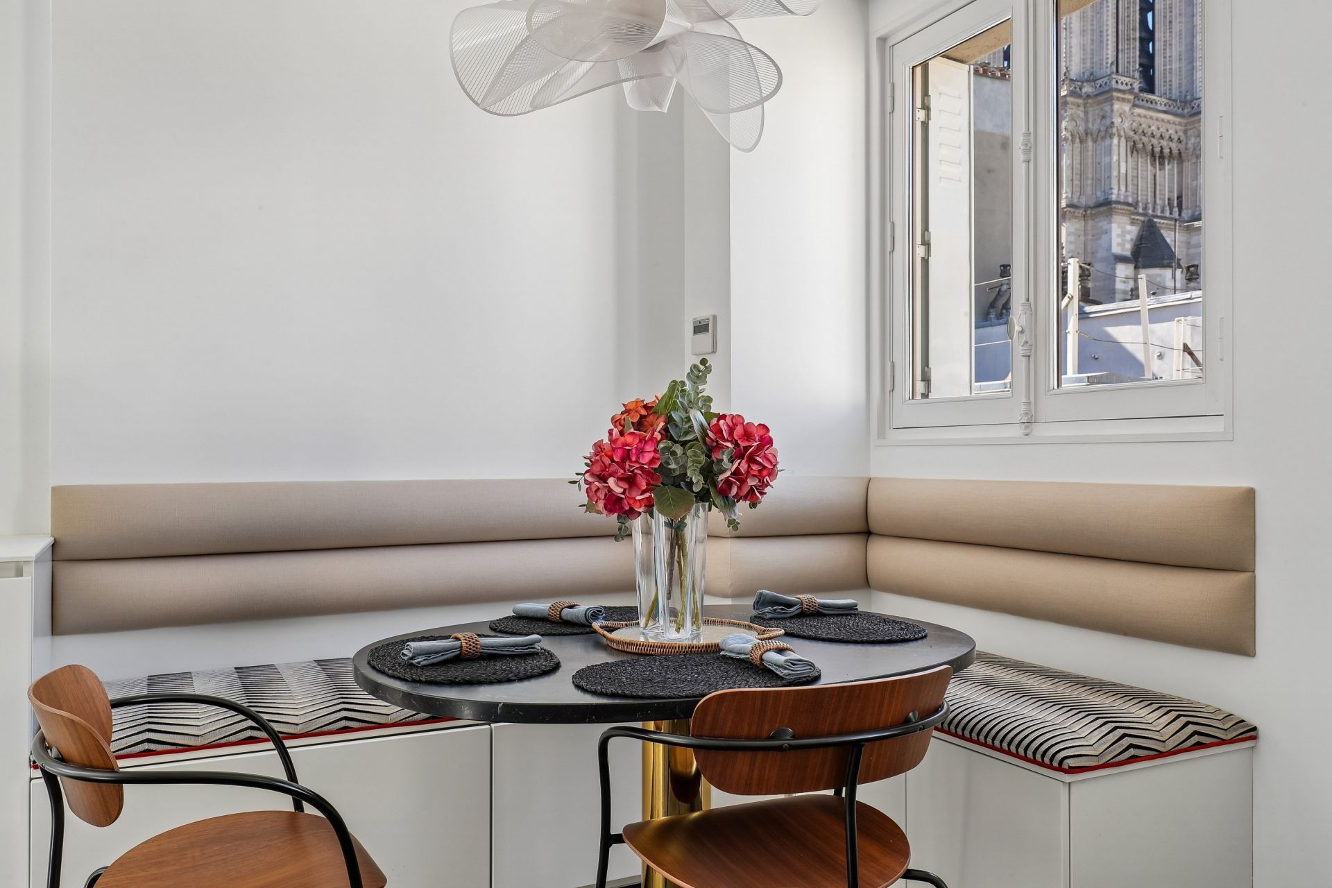 luxury apartment 2 Rooms for sale on PARIS (75004)