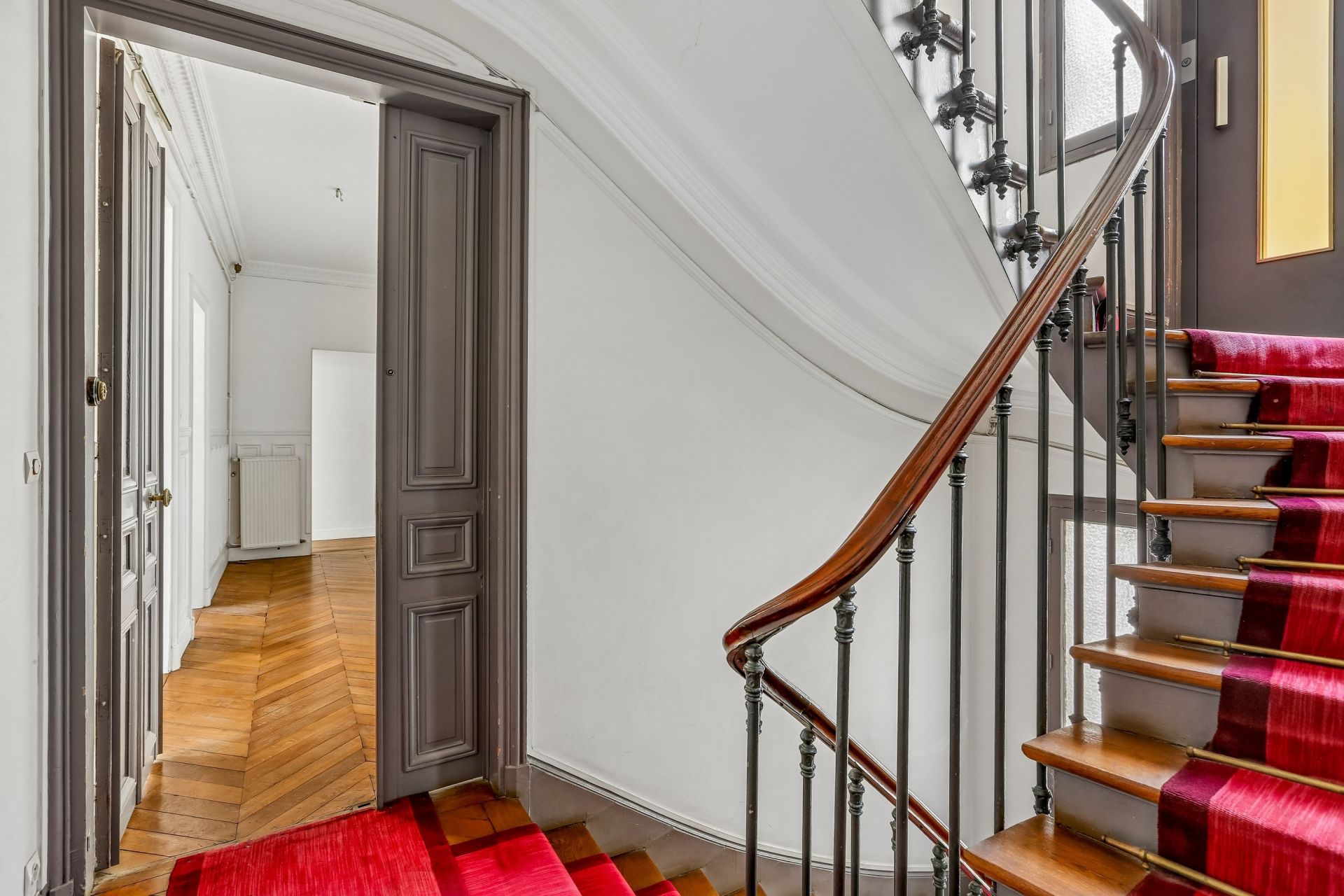 luxury apartment 5 Rooms for sale on PARIS (75012)