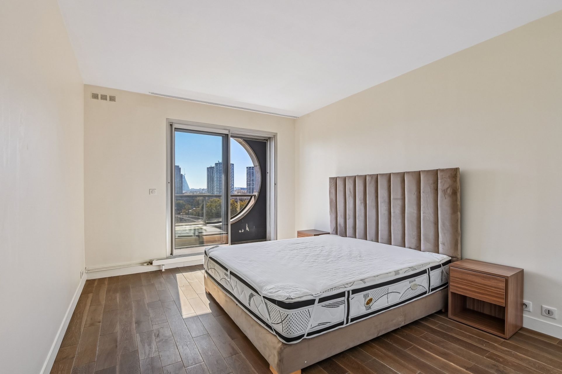 luxury apartment 3 Rooms for rent on PARIS (75016)
